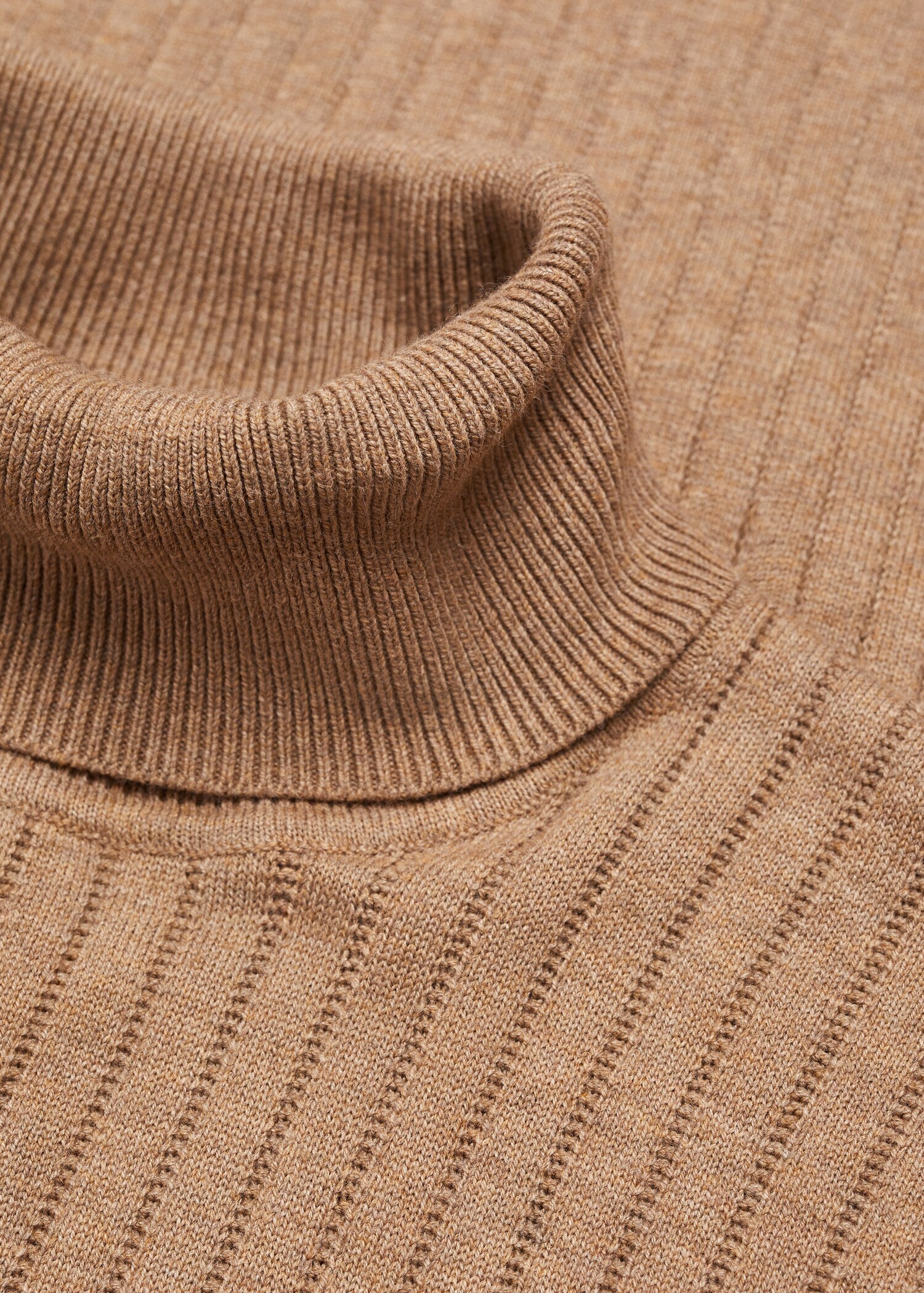 Gerippter Rollkragenpullover - Detail des Artikels 8