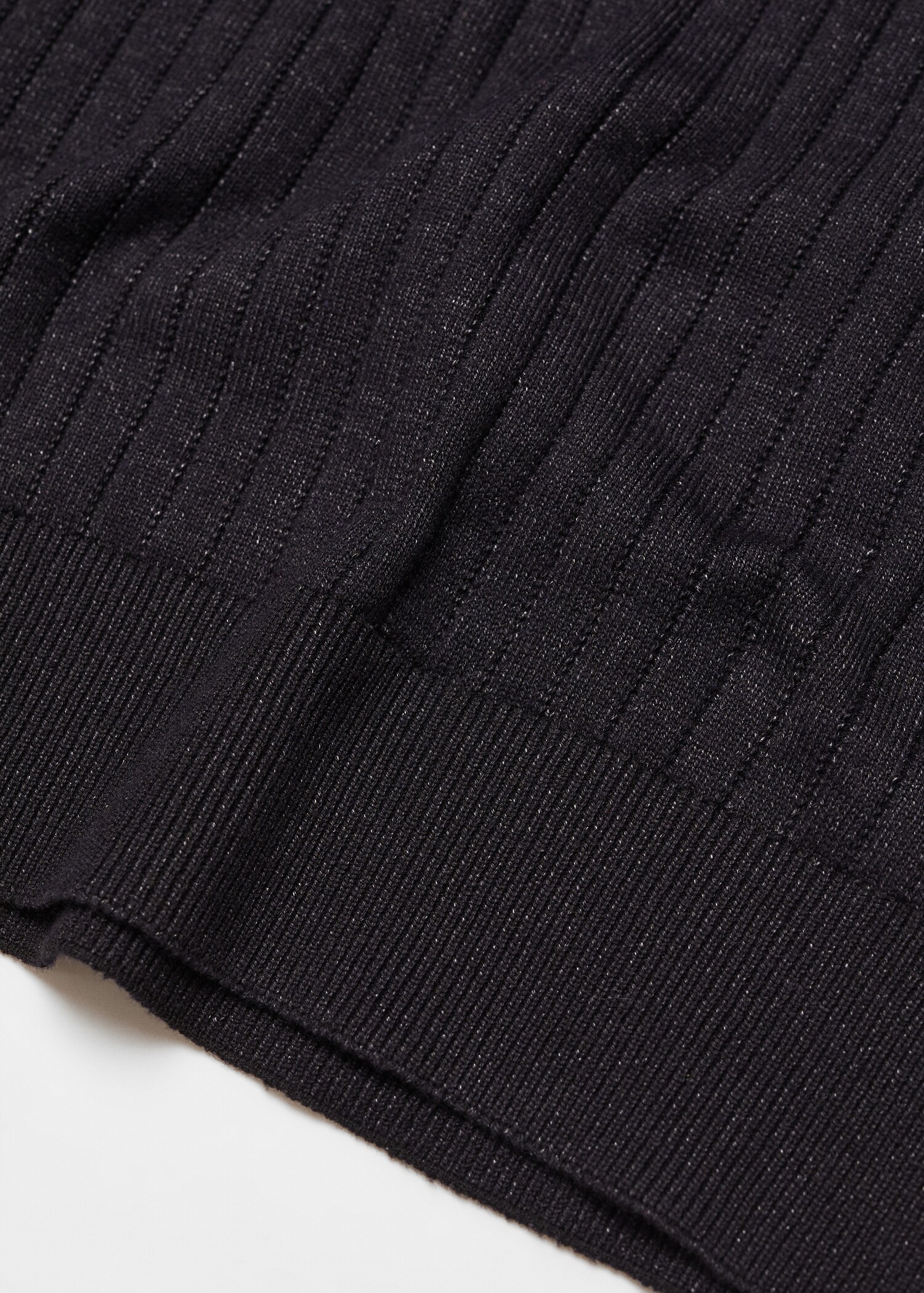 Gerippter Rollkragenpullover - Detail des Artikels 8
