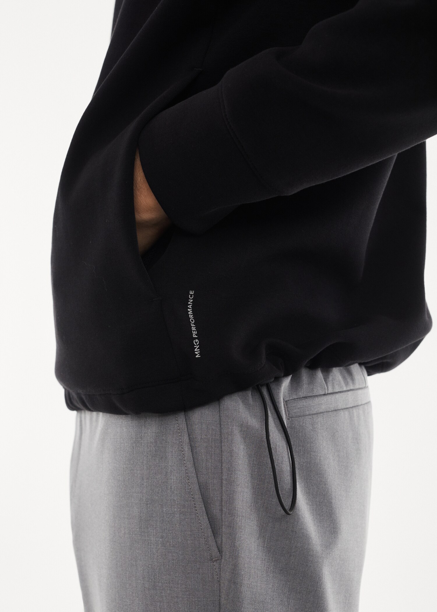 Atmungsaktives Kapuzen-Sweatshirt - Detail des Artikels 4