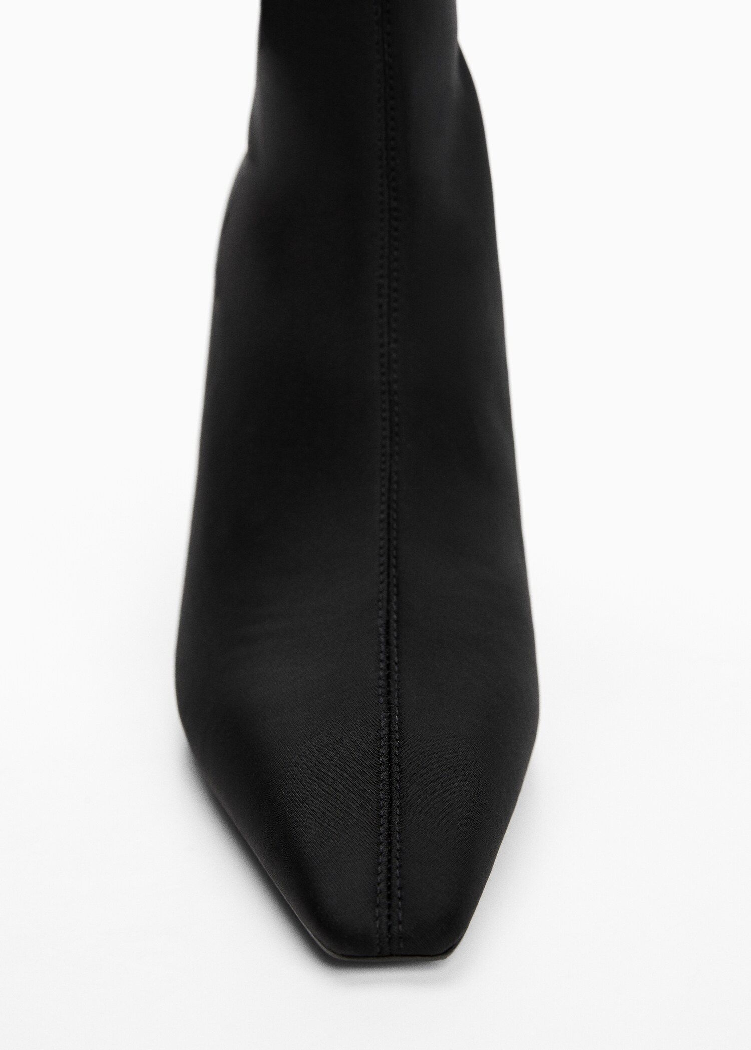 Absatzstiefelette mit Spitze - Detail des Artikels 2