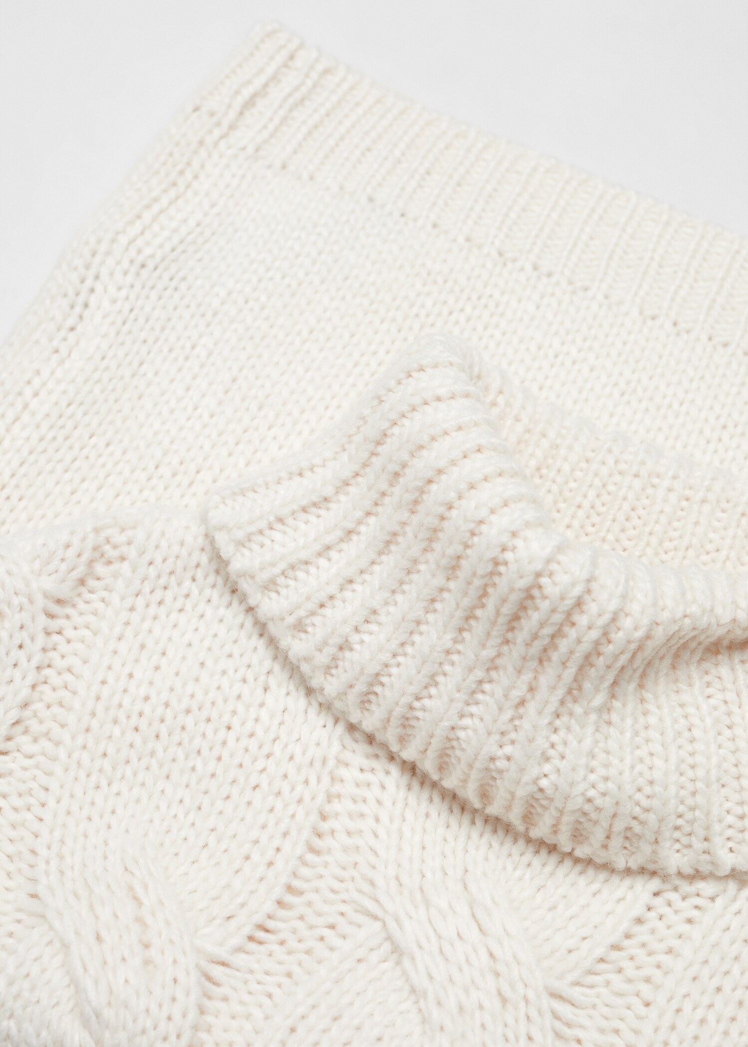 Strickpullover mit Rollkragen - Detail des Artikels 8