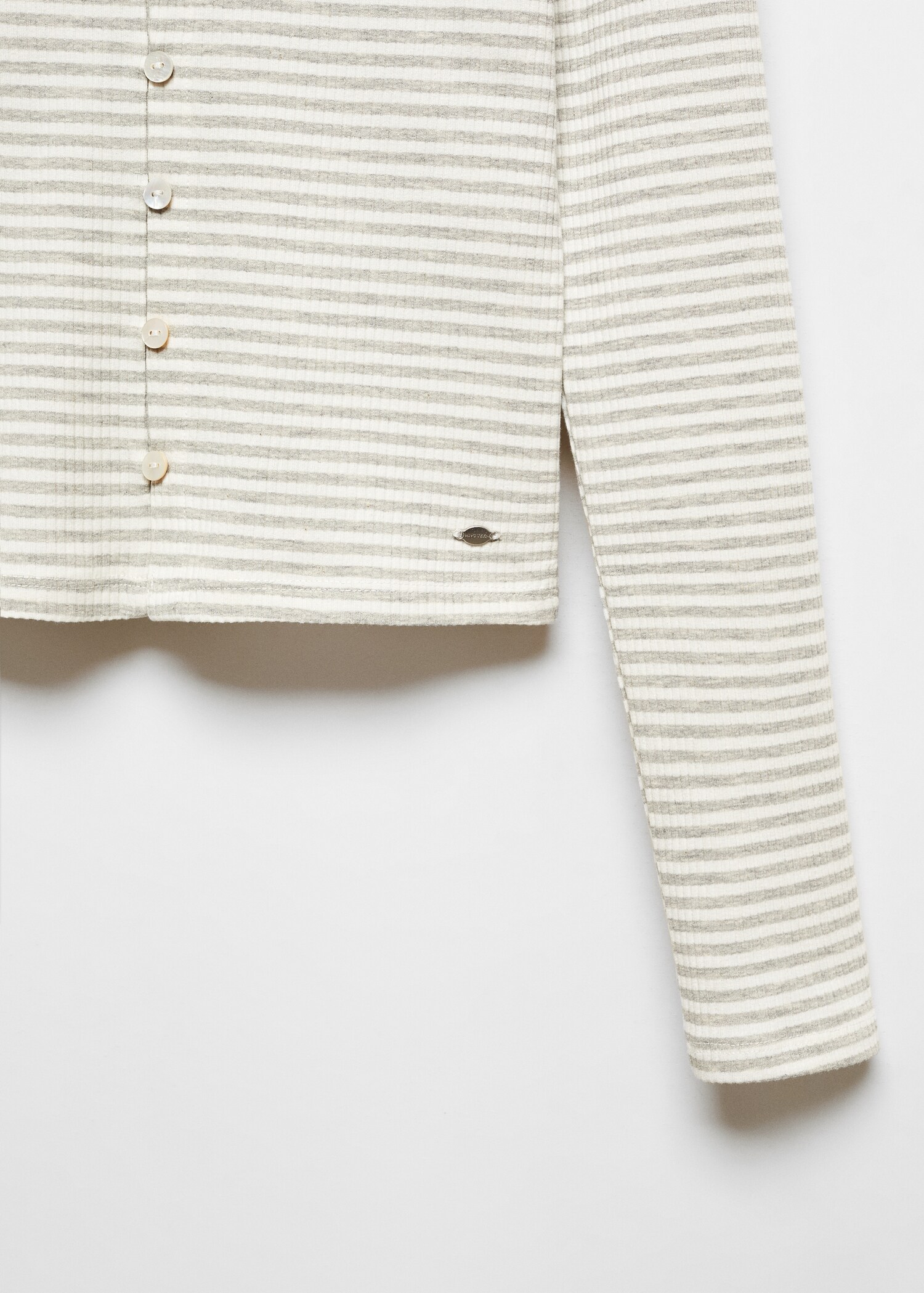 Randig t-shirt med knappar - Detaljer om artikeln 8