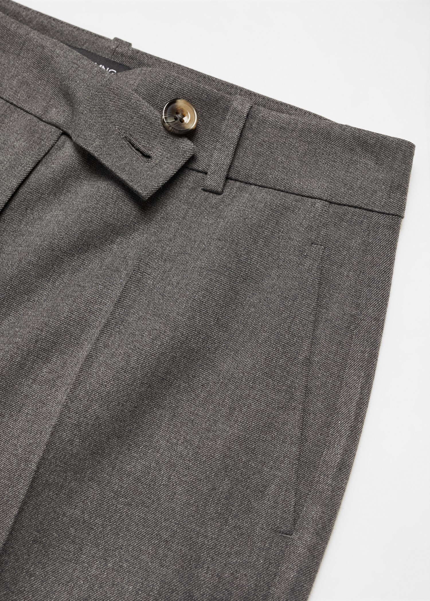 Gerade Hose mit seitlichem Knopf - Detail des Artikels 8