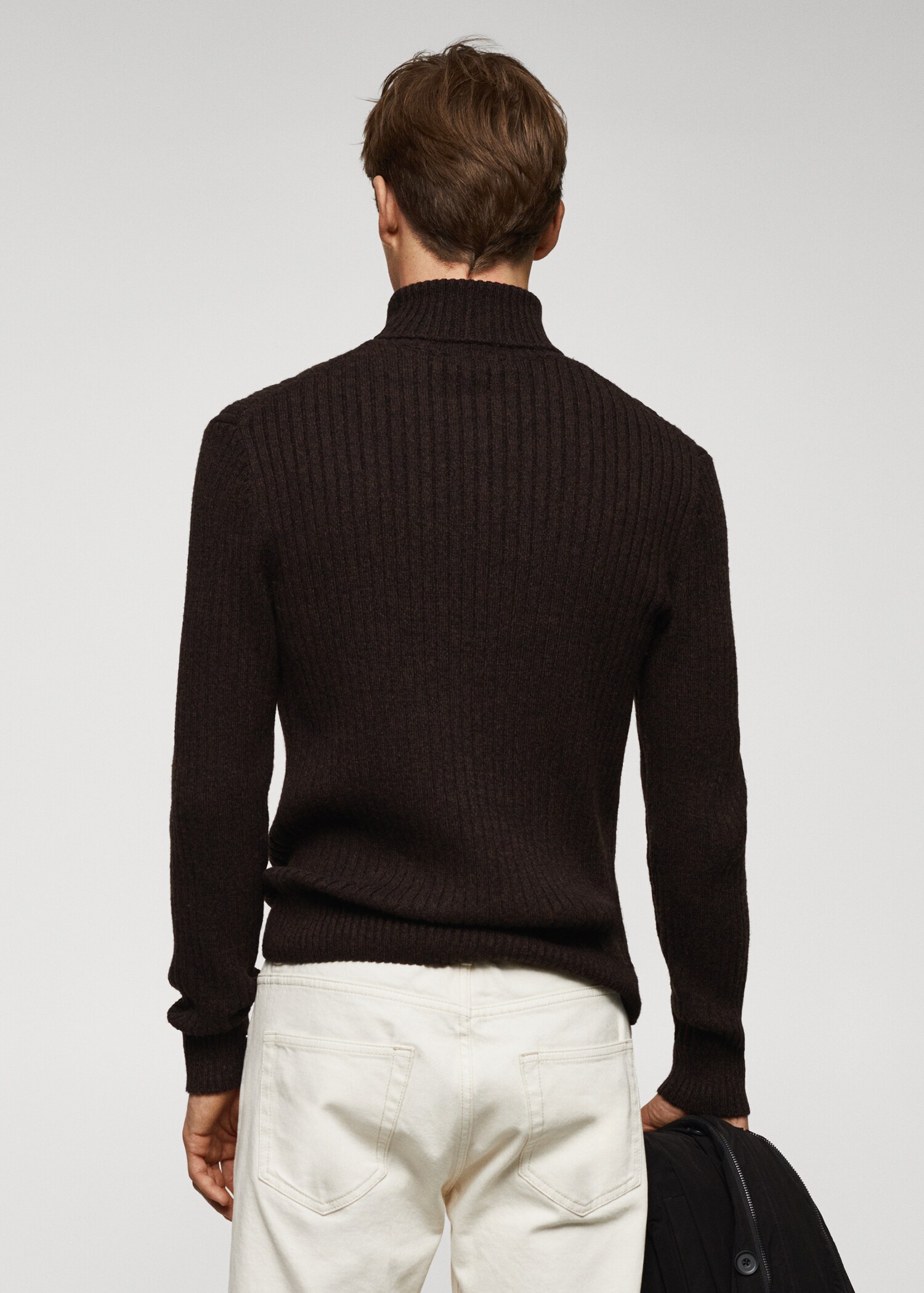 Wool sweater with ribbed turtleneck - Reverse of the article