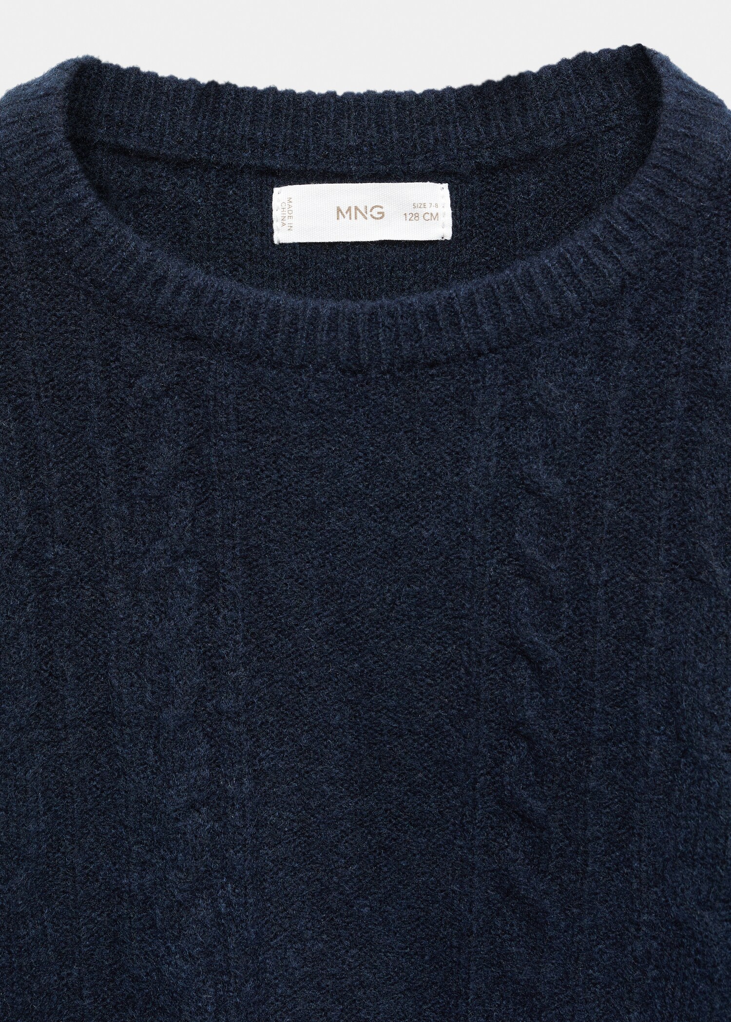 Braided knitted sweater - Details of the article 0