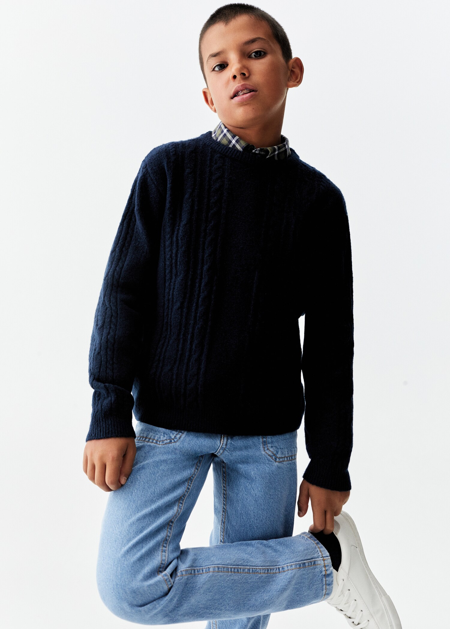 Braided knitted sweater - Details of the article 1