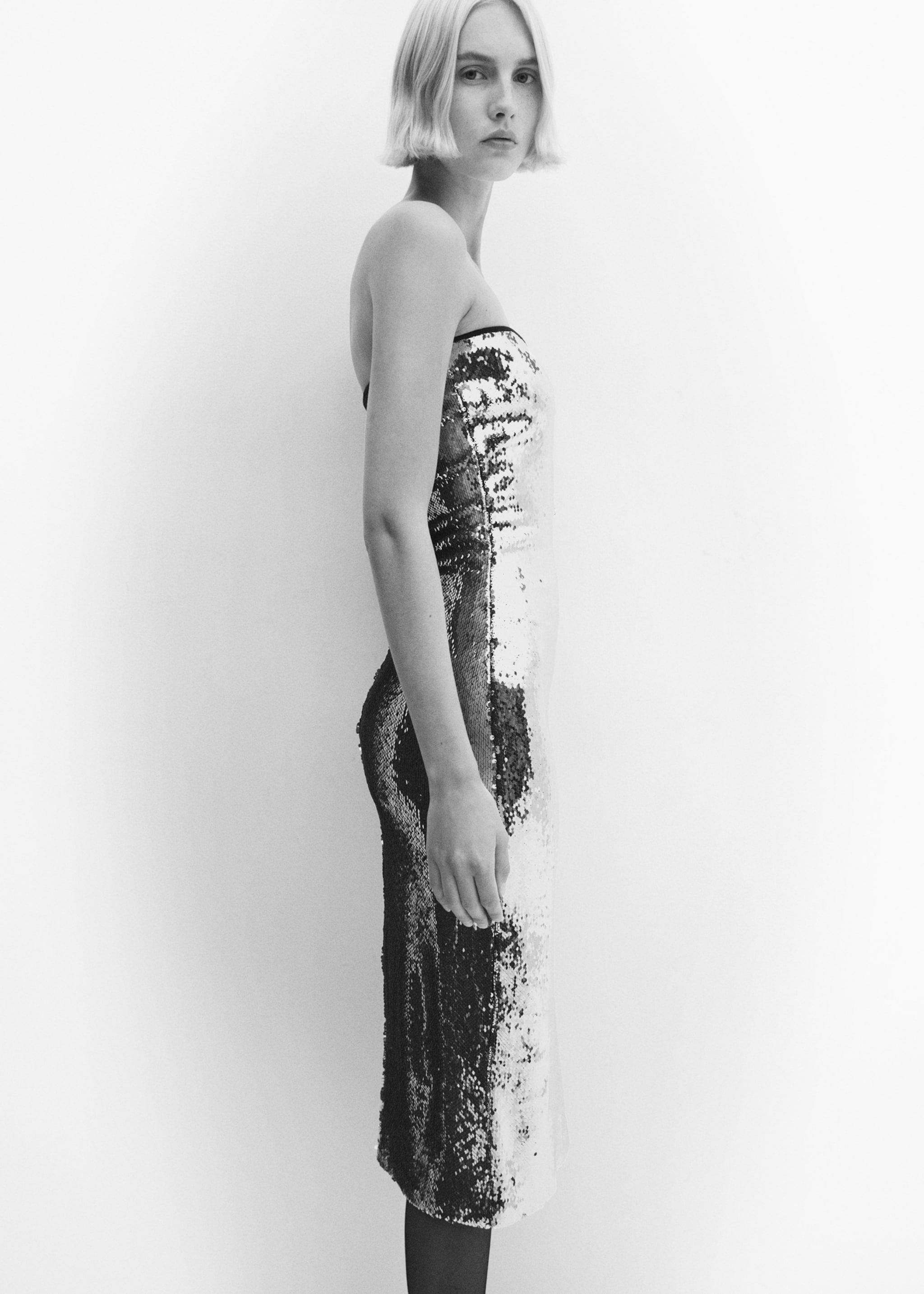 Strapless sequined dress - Details of the article 2