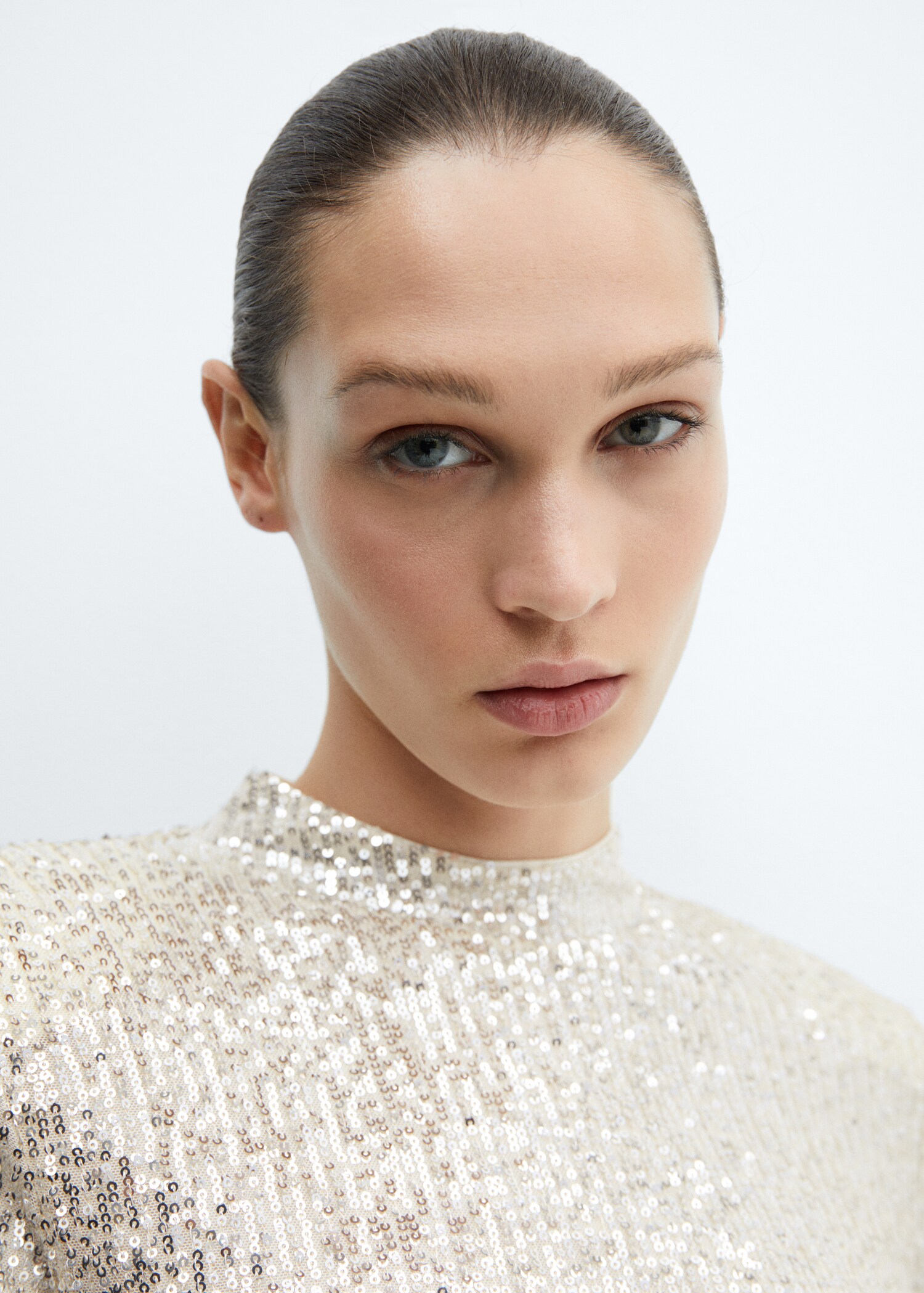 Sequined turtleneck t-shirt - Details of the article 1