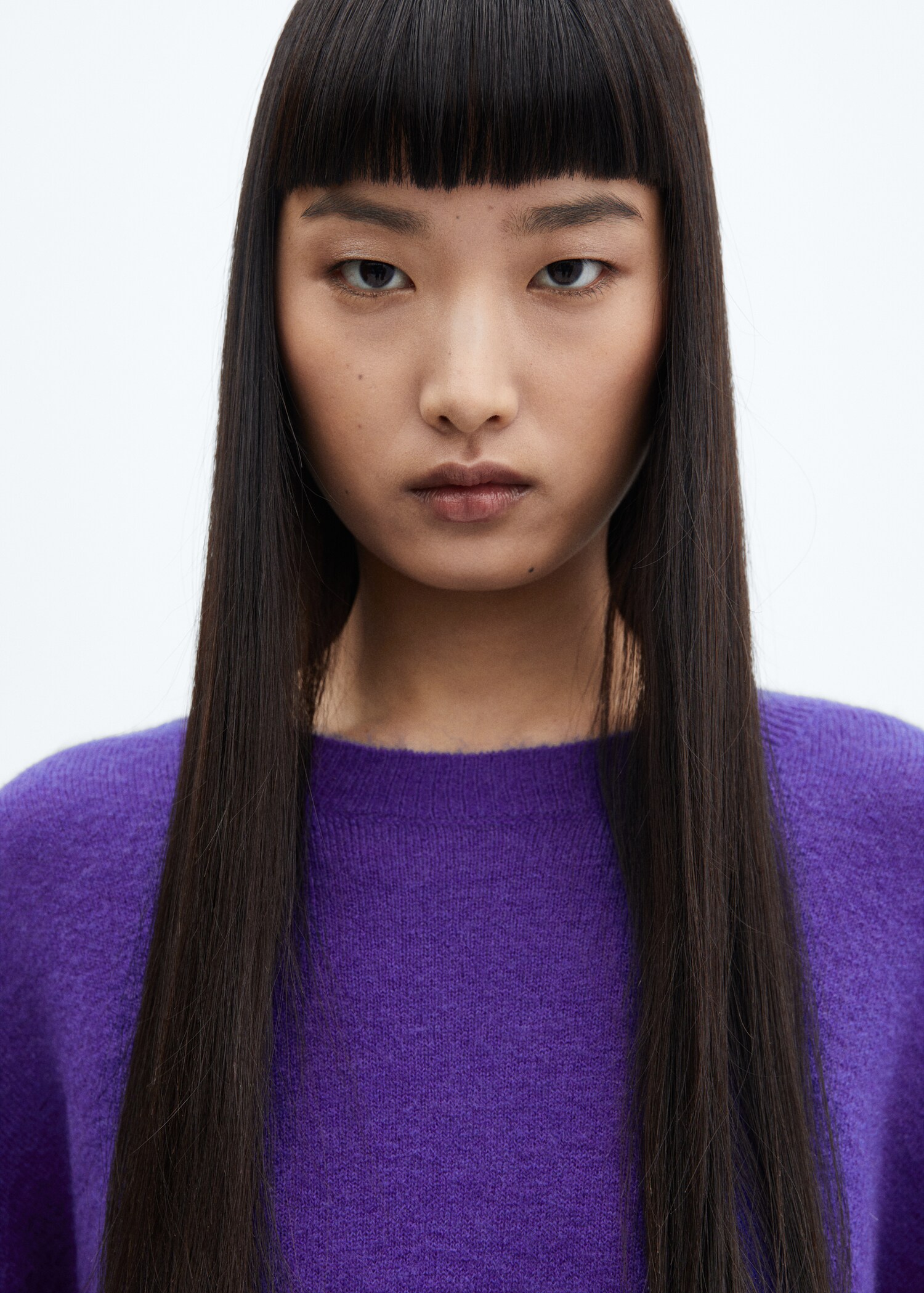 Round-neck knitted sweater - Details of the article 1