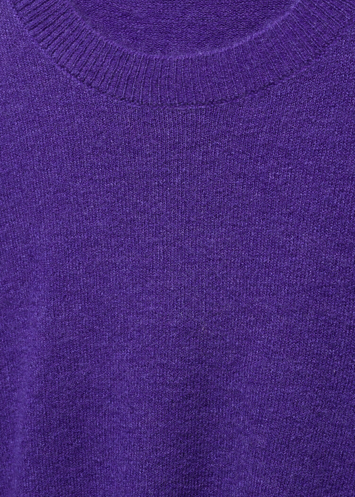 Round-neck knitted sweater - Details of the article 8