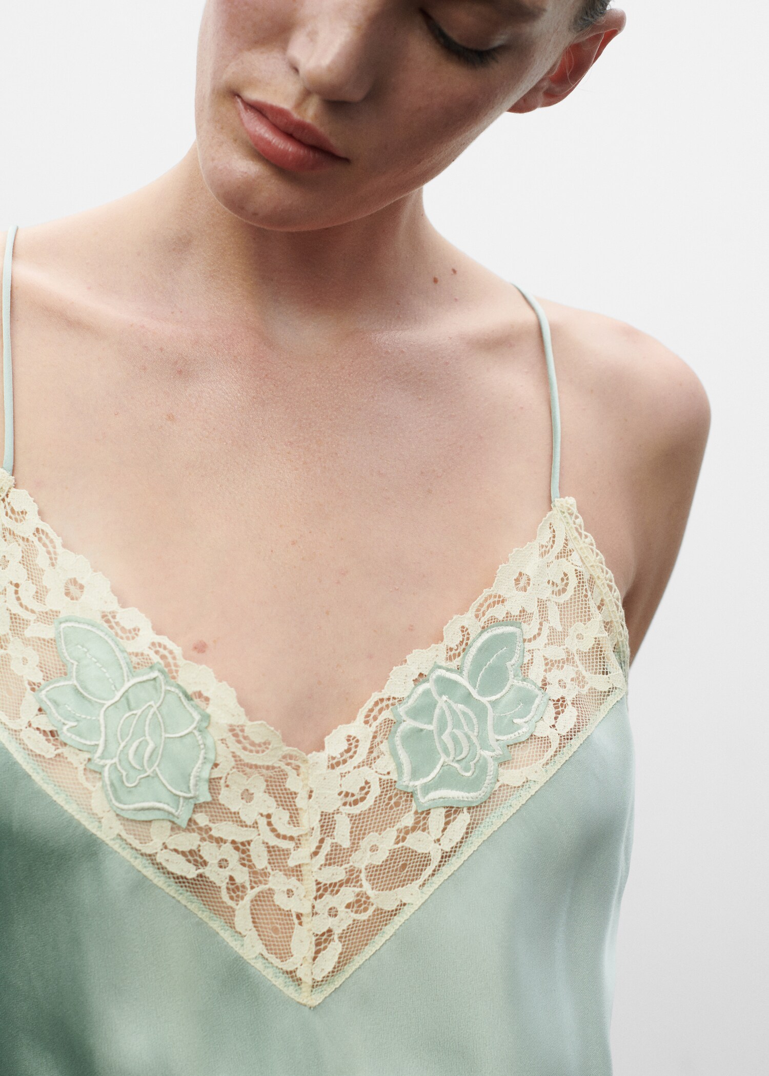 Lace camisole dress - Details of the article 1