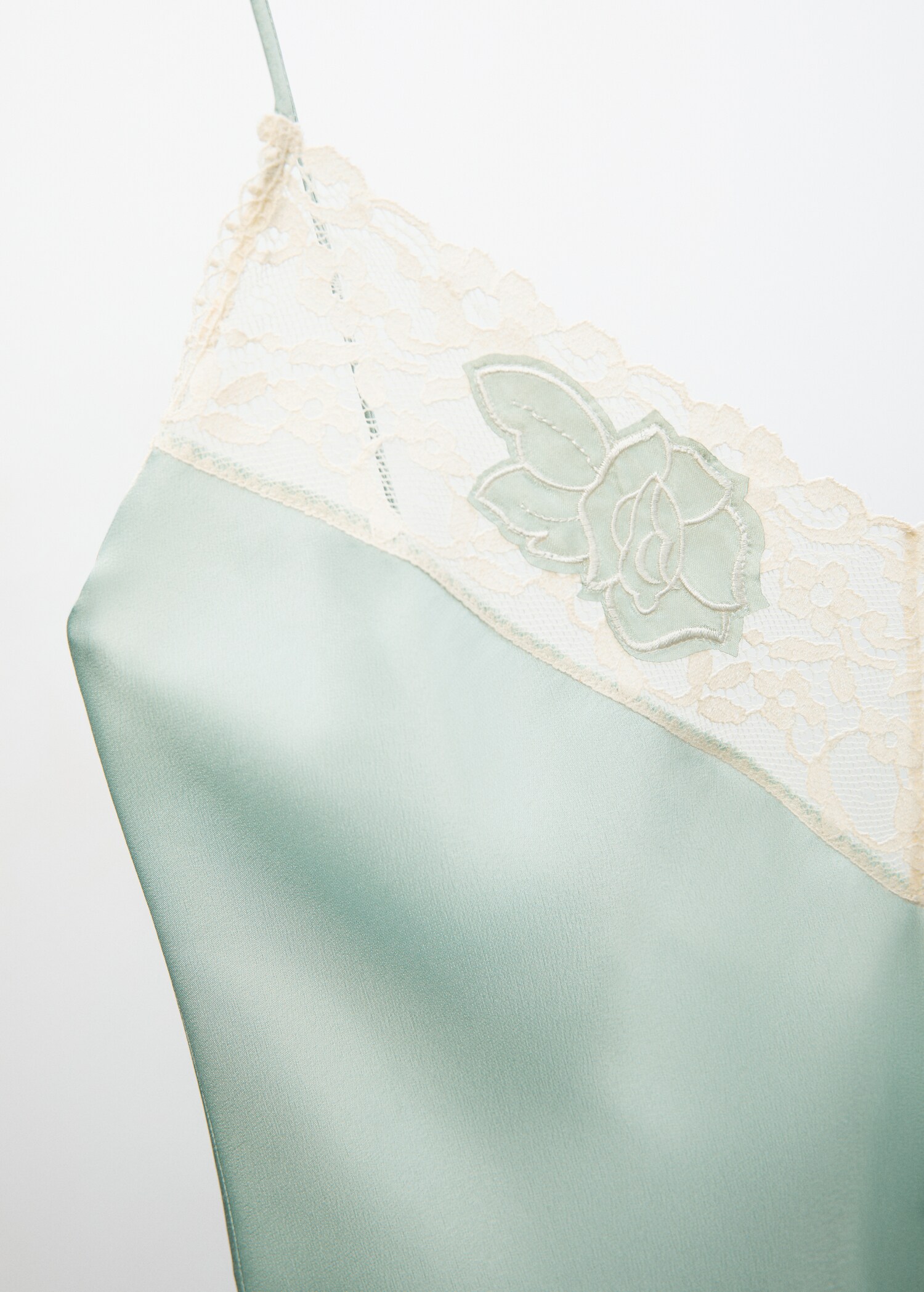 Lace camisole dress - Details of the article 8