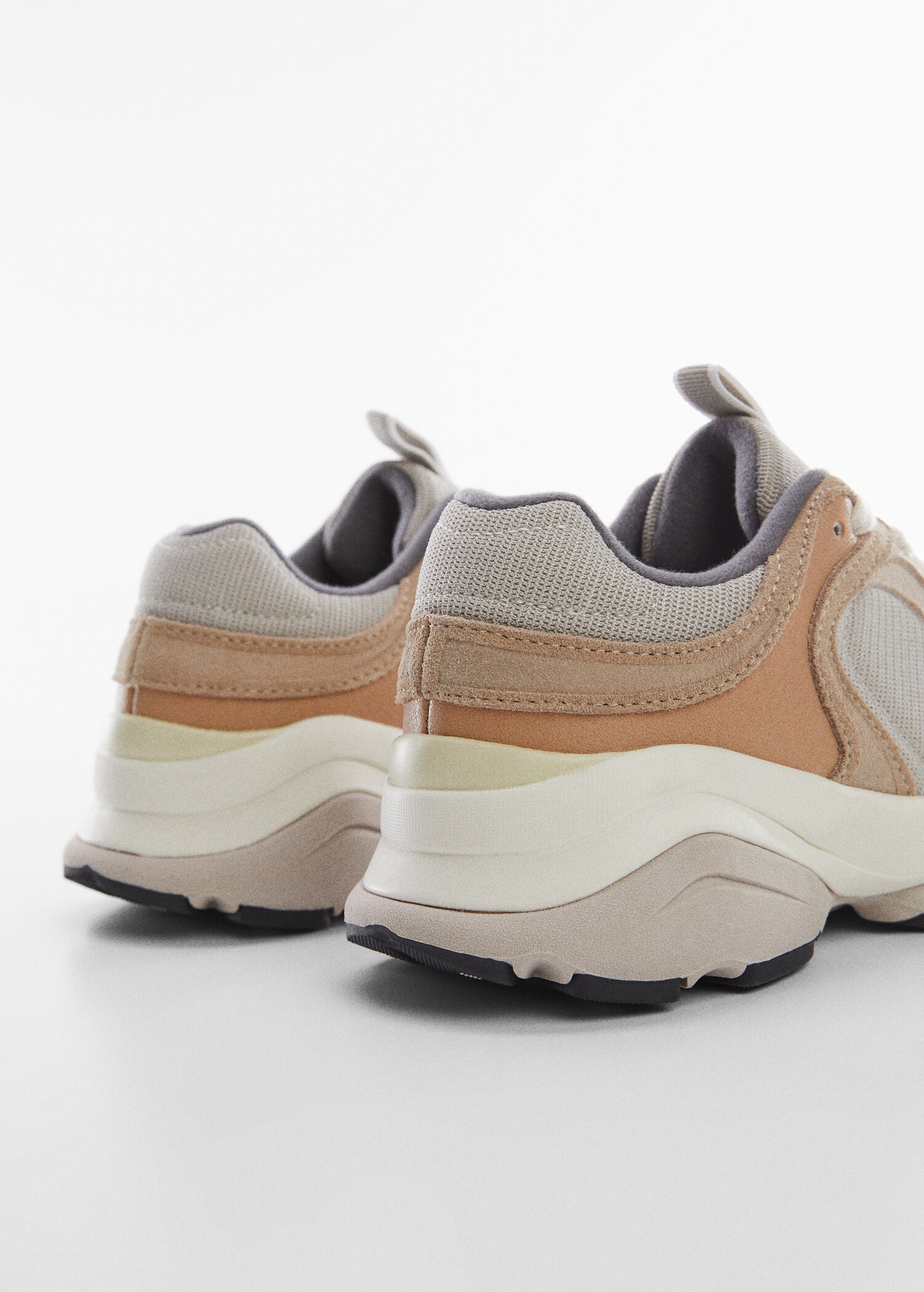 Sneakers i kombinerad design - Detaljer om artikeln 1