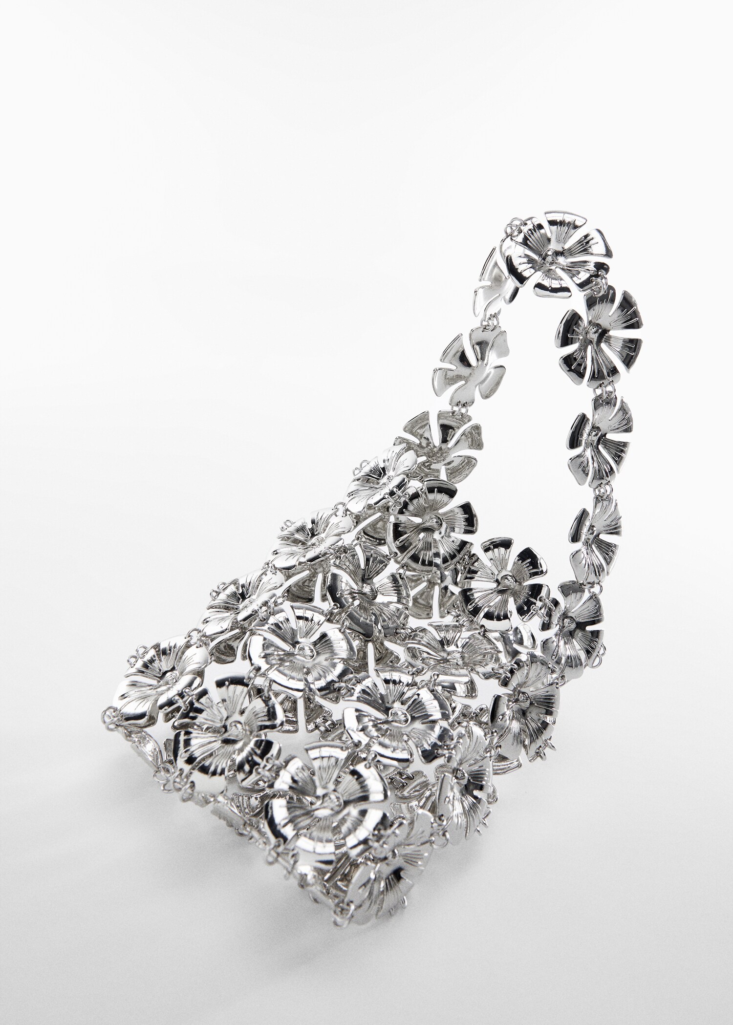 Bag with metallic flower detail - Details of the article 5
