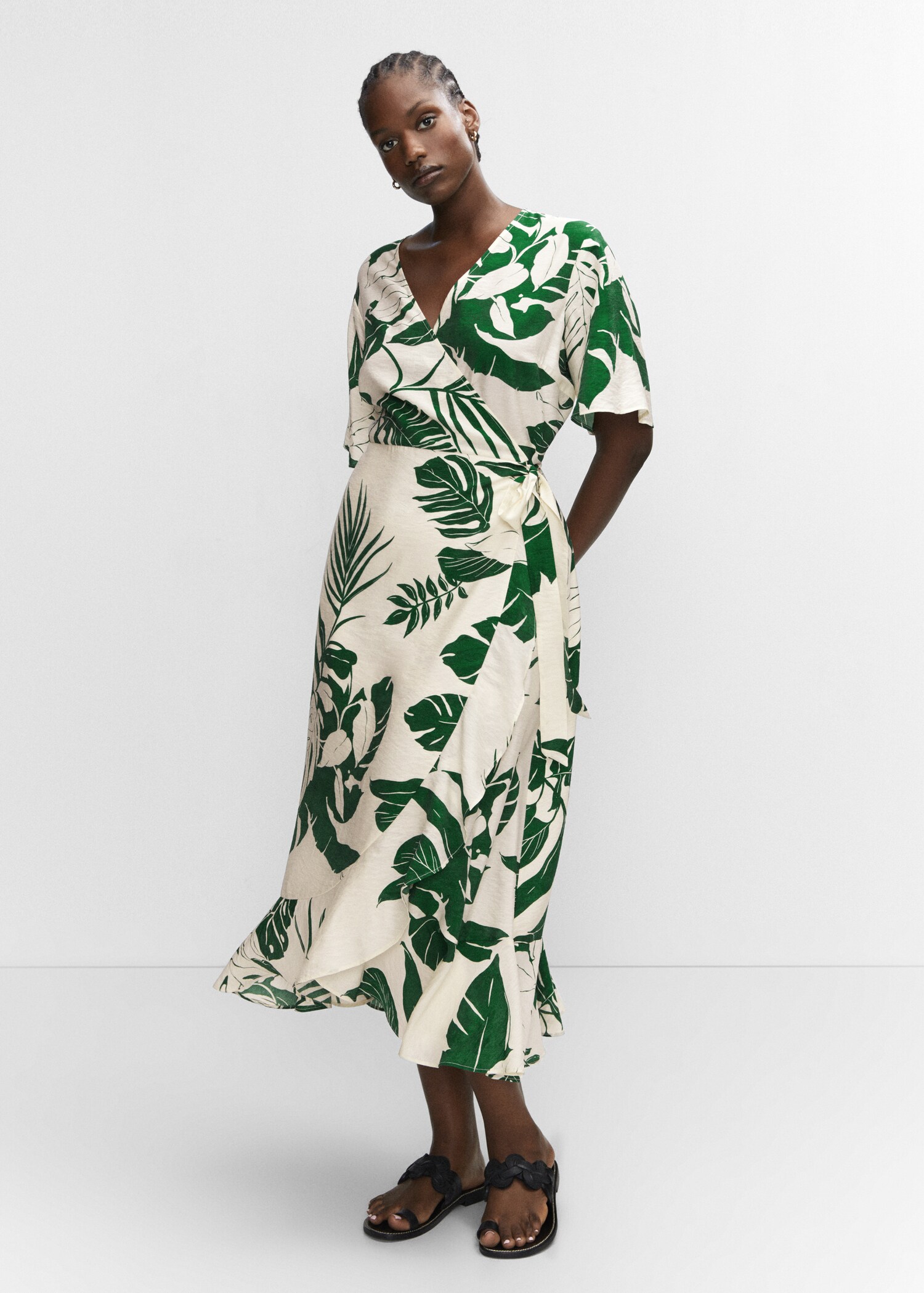 Printed wrap dress with ruffle - Details of the article 3
