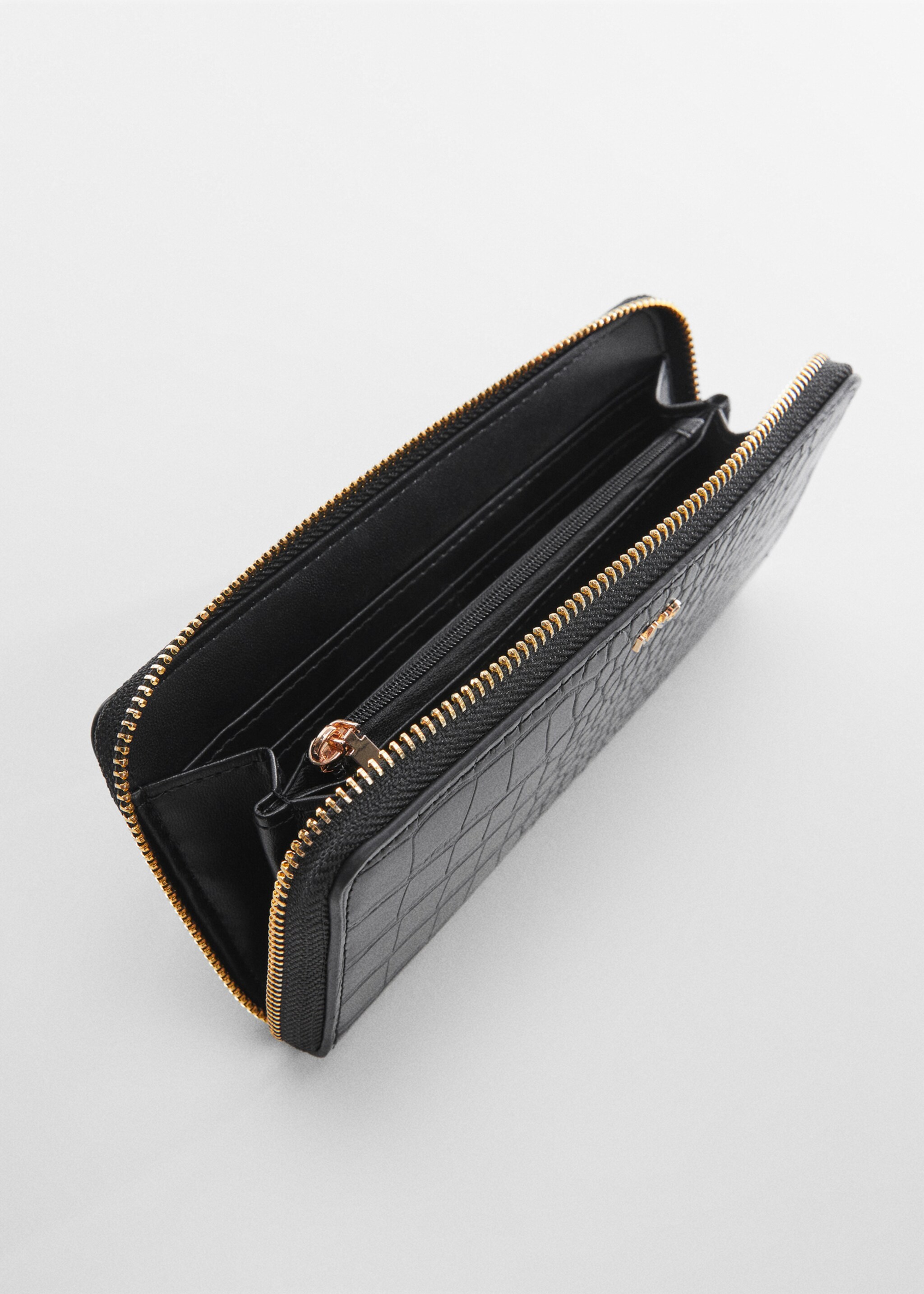 Crocodile wallet with logo - Medium plane, Black. Ref: 57030252-00.