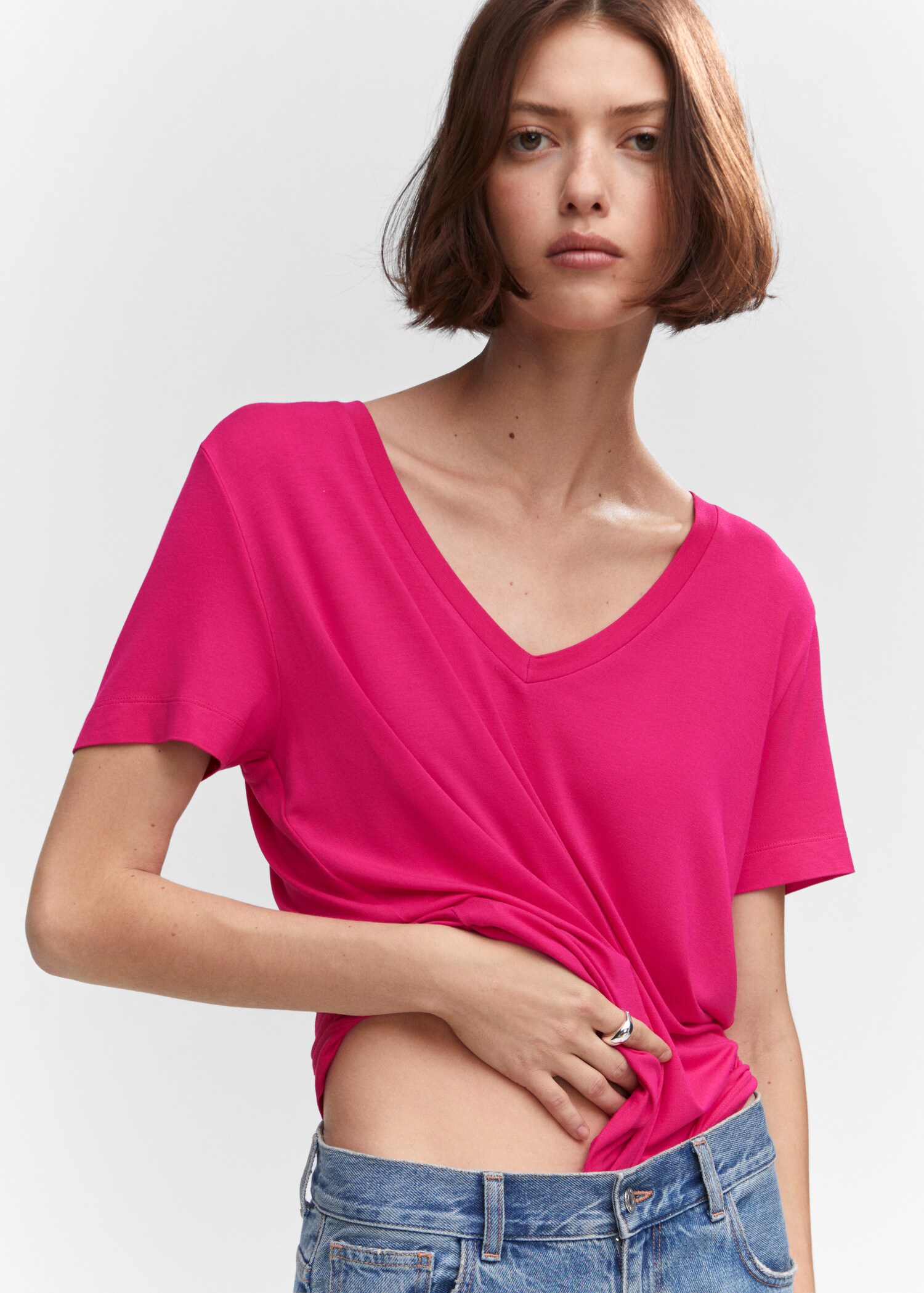 Camiseta cuello pico - Detalle del artículo 1