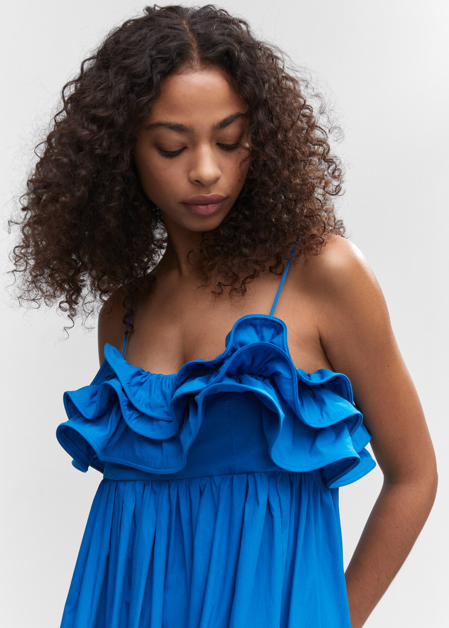 Long dress with ruffles - Details of the article 1