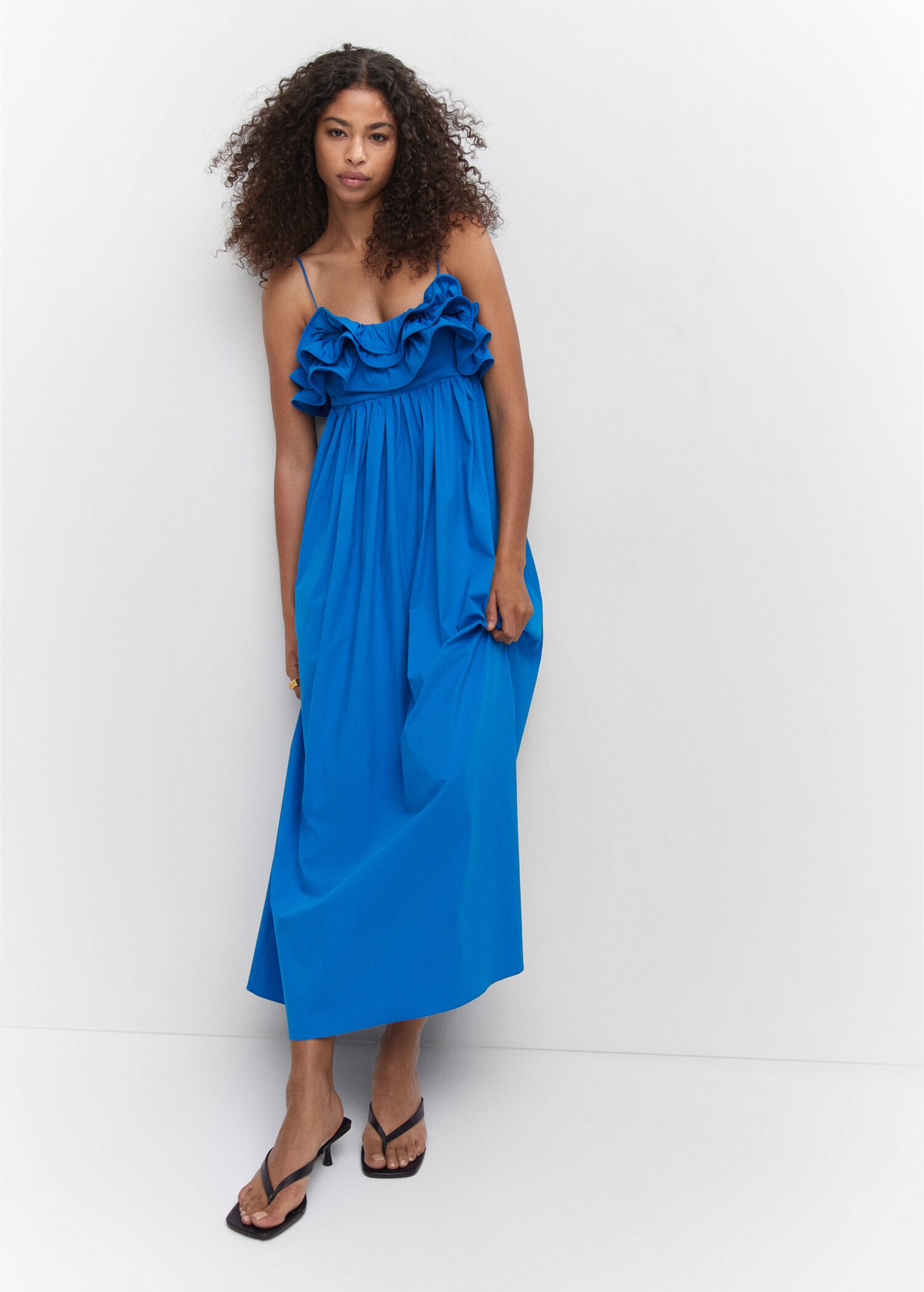 Long dress with ruffles - Details of the article 2