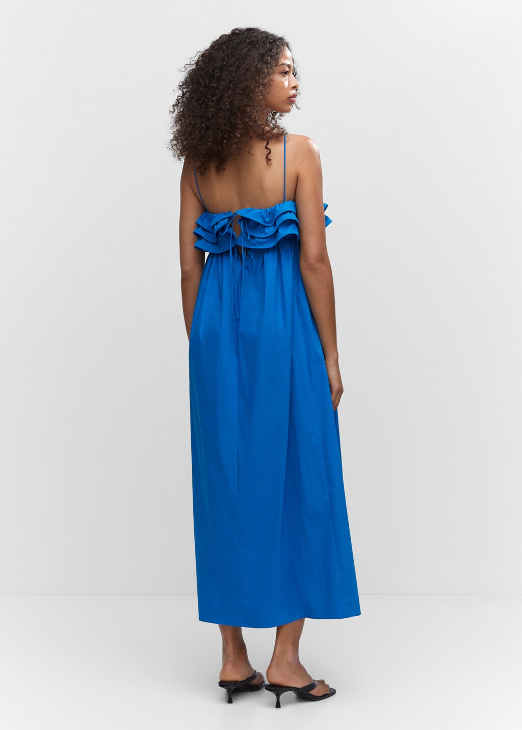 Robe longue a volants. Femme MANGO OUTLET France metropolitaine