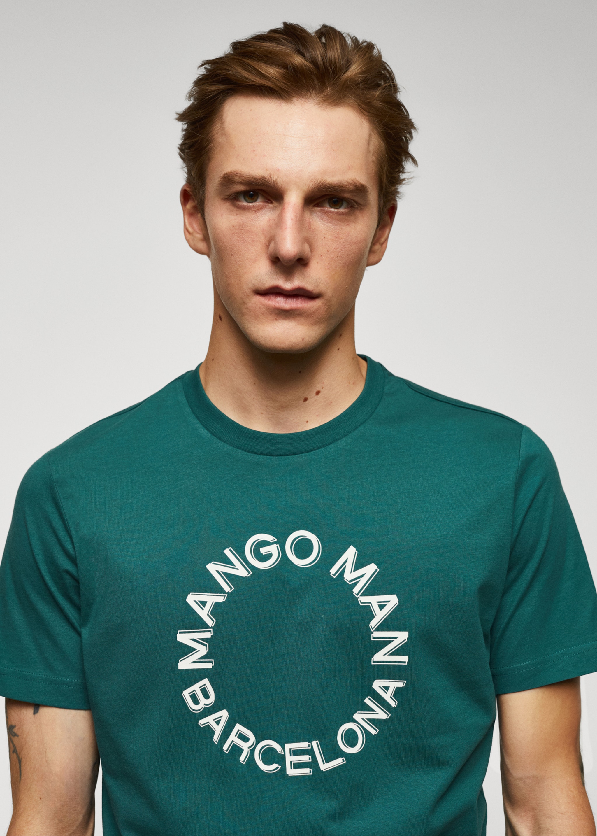 100% cotton t-shirt with logo - Details of the article 1, Emerald Green. Ref: 57031176-00.