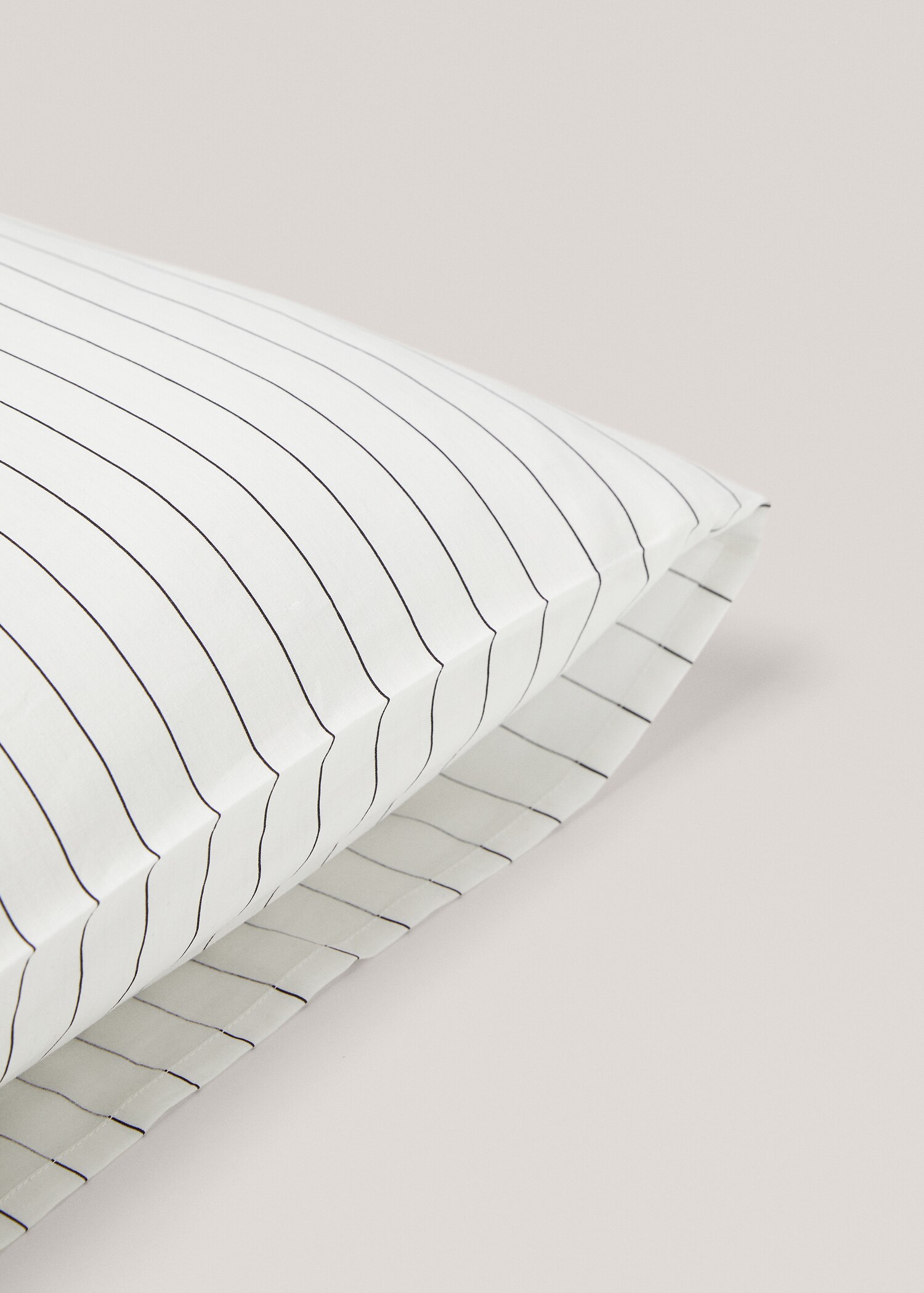 Gestreepte kussensloop 60x60 cm (set van 2 stuks) - Detail van het artikel 2