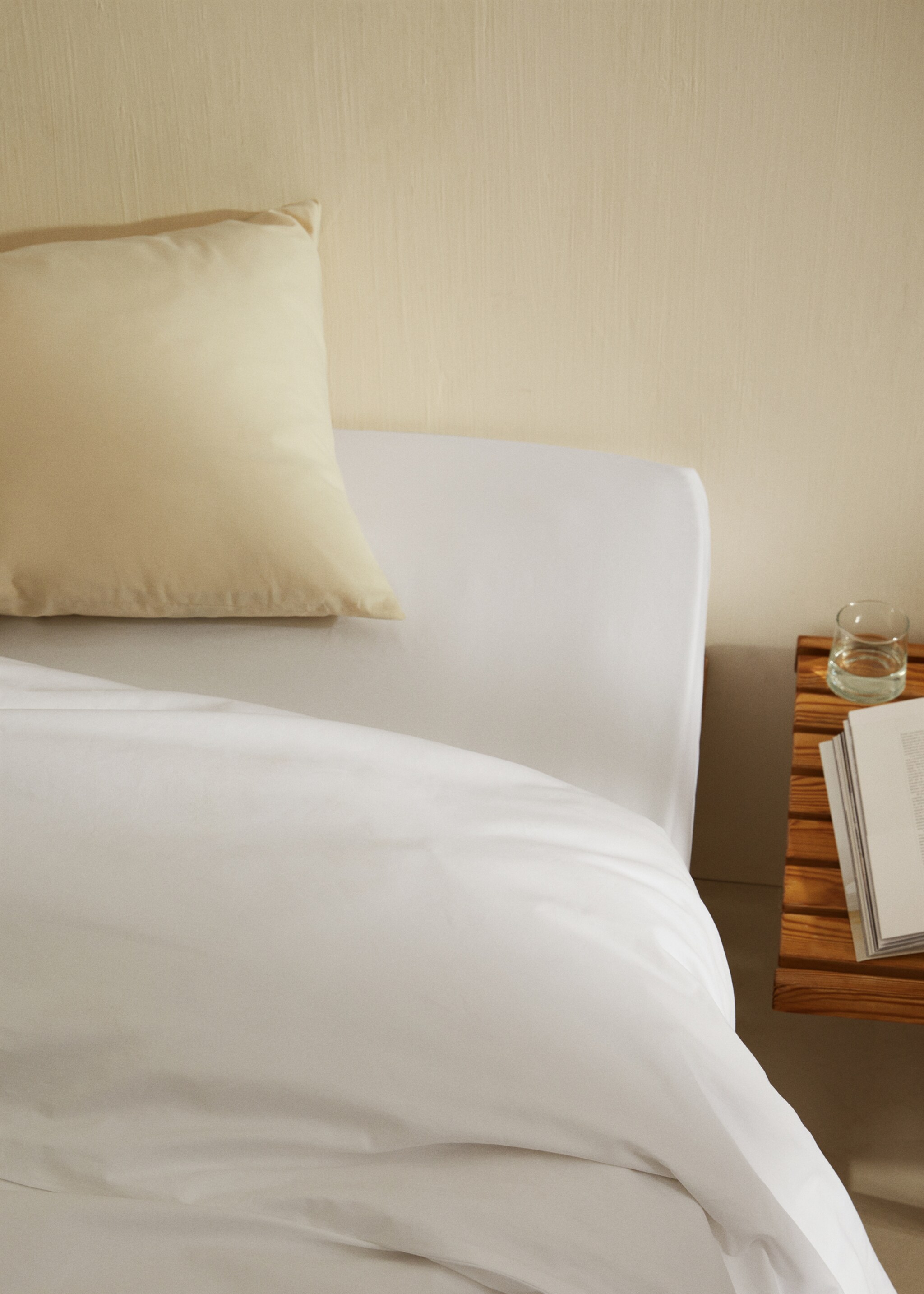 Cotton percale flat sheet (300 threads) 270x280cm - Details of the article 8, White. Ref: 57031505-00.