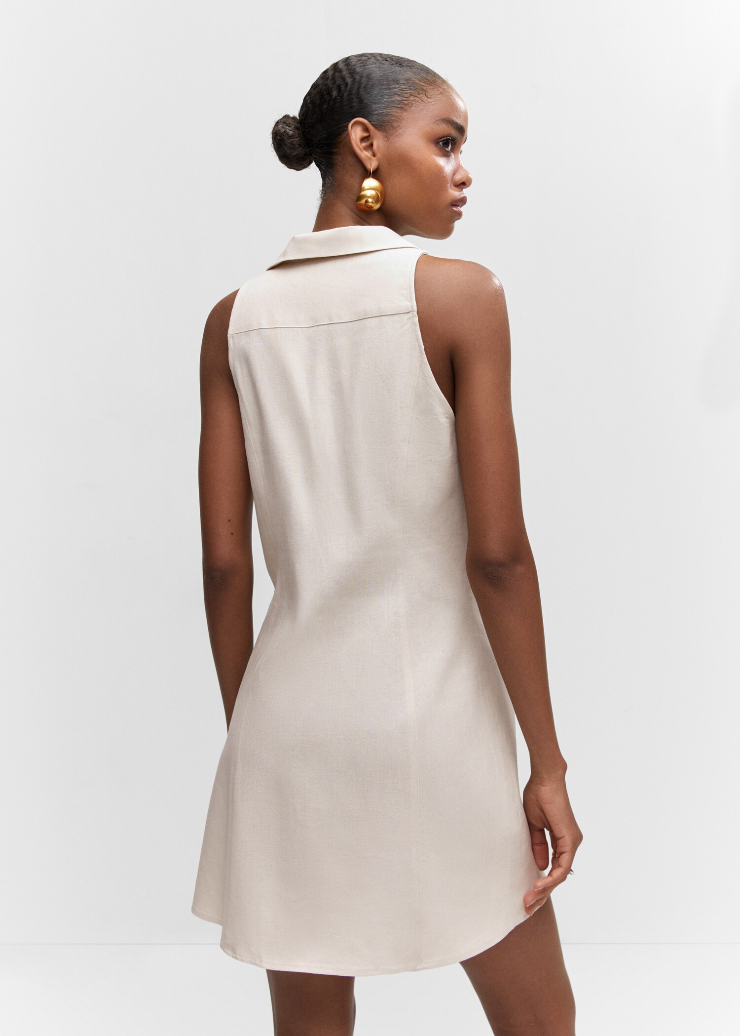 Ramie dress with buttons - Reverse of the article