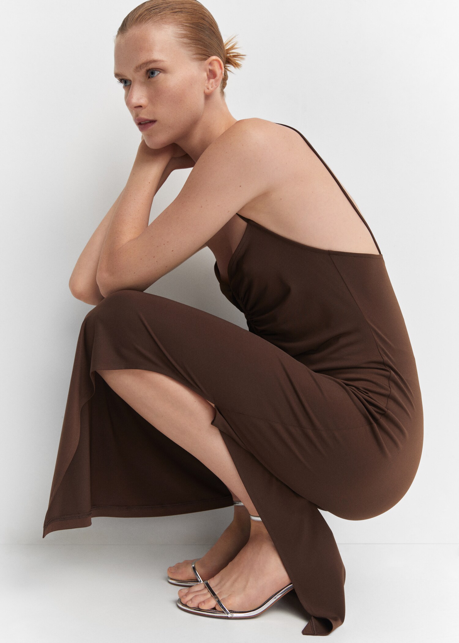 Dress with pleated details and opening - Details of the article 2