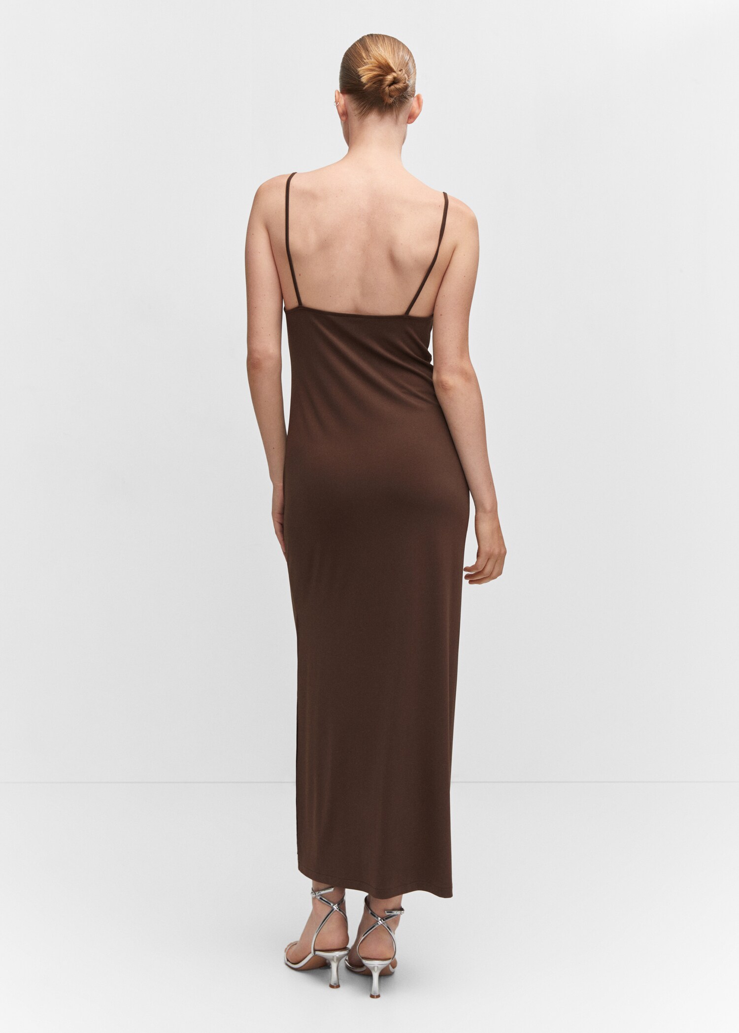 Dress with pleated details and opening - Reverse of the article