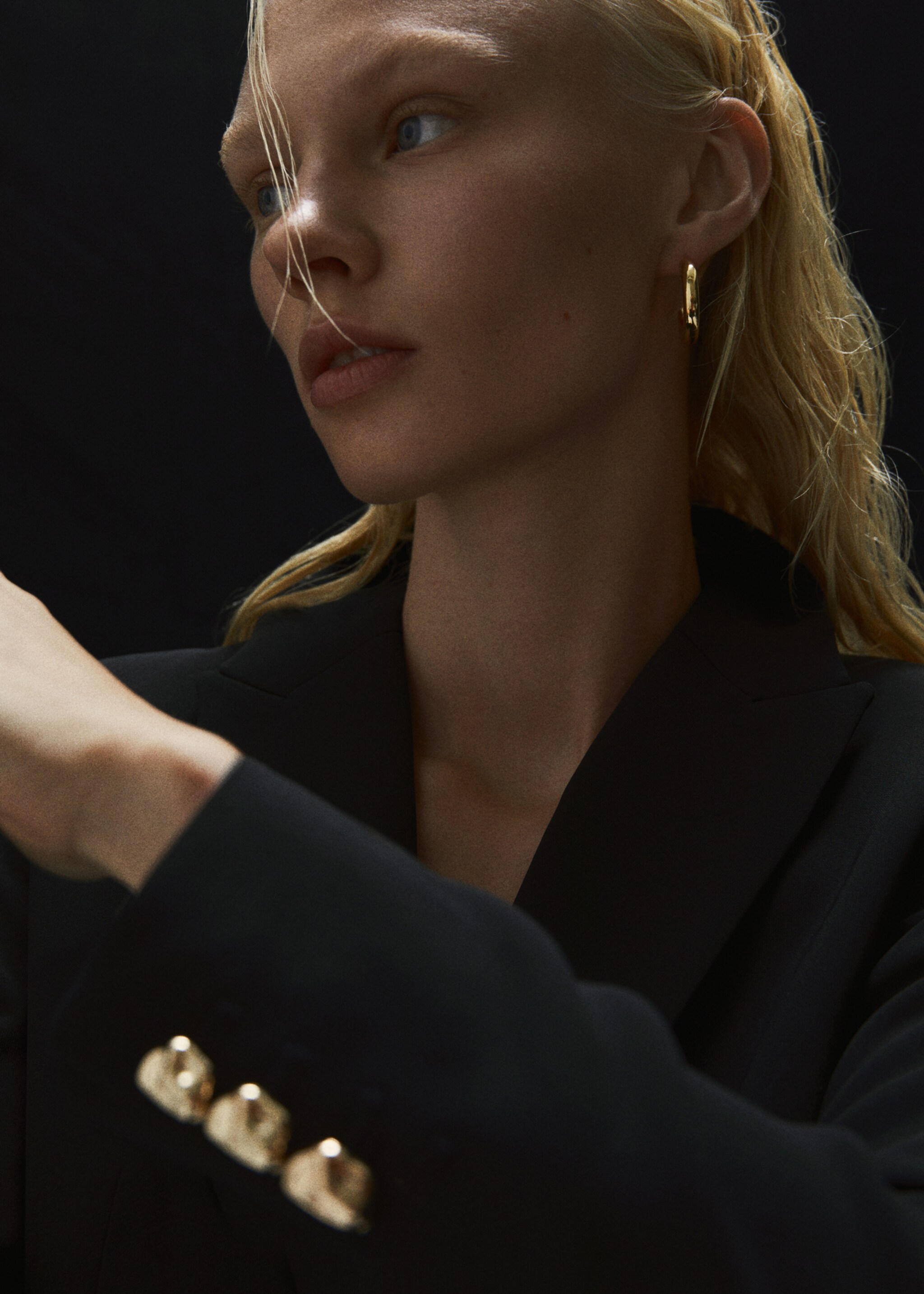 Jacket with jewel button - Details of the article 6, Black. Ref: 57033797-00.