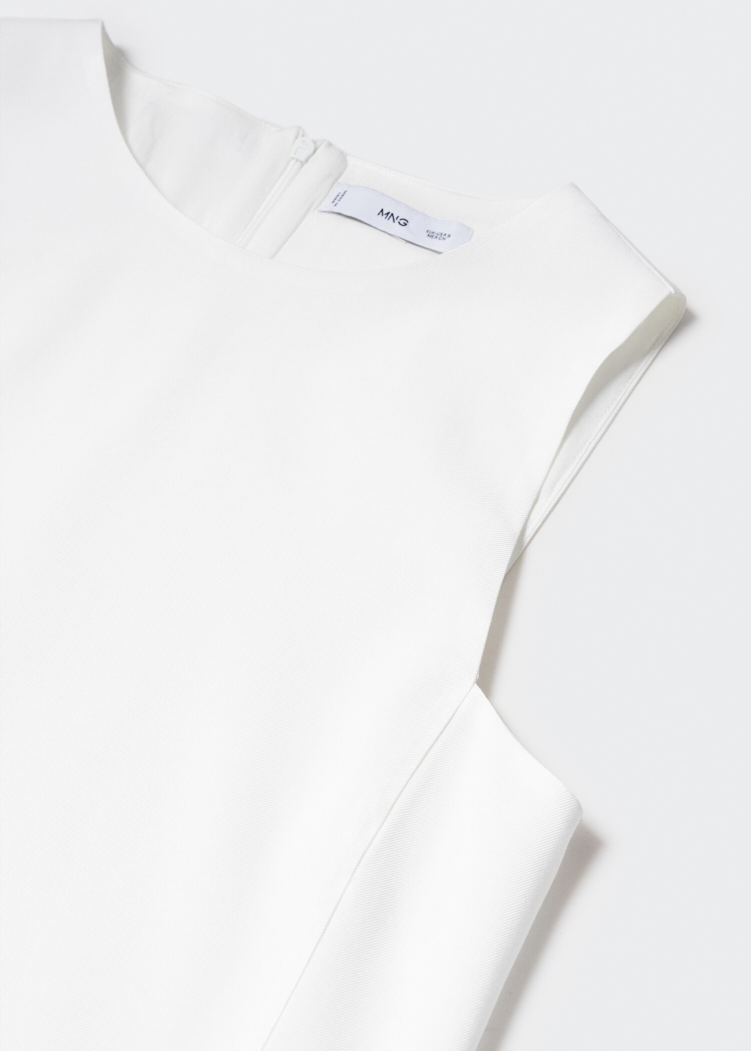 Short sleeveless dress - Details of the article 8