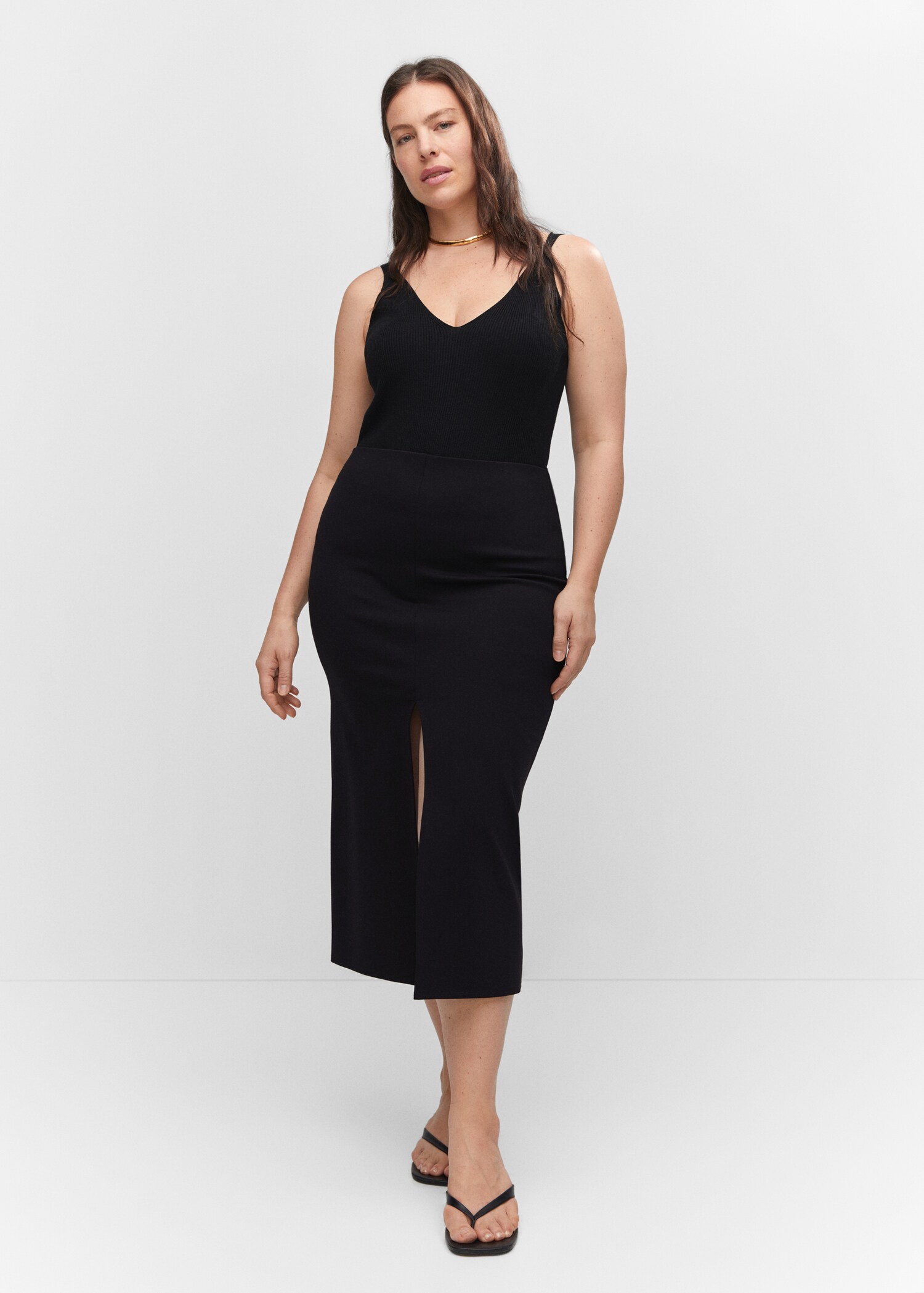 Midi-skirt with front slit - Details of the article 3
