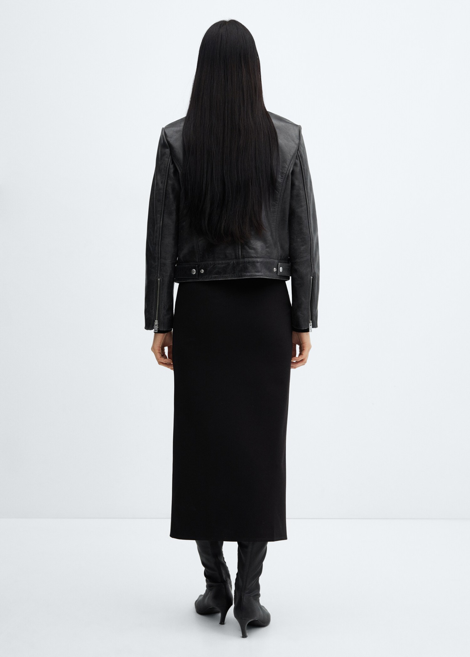 Midi-skirt with front slit - Reverse of the article