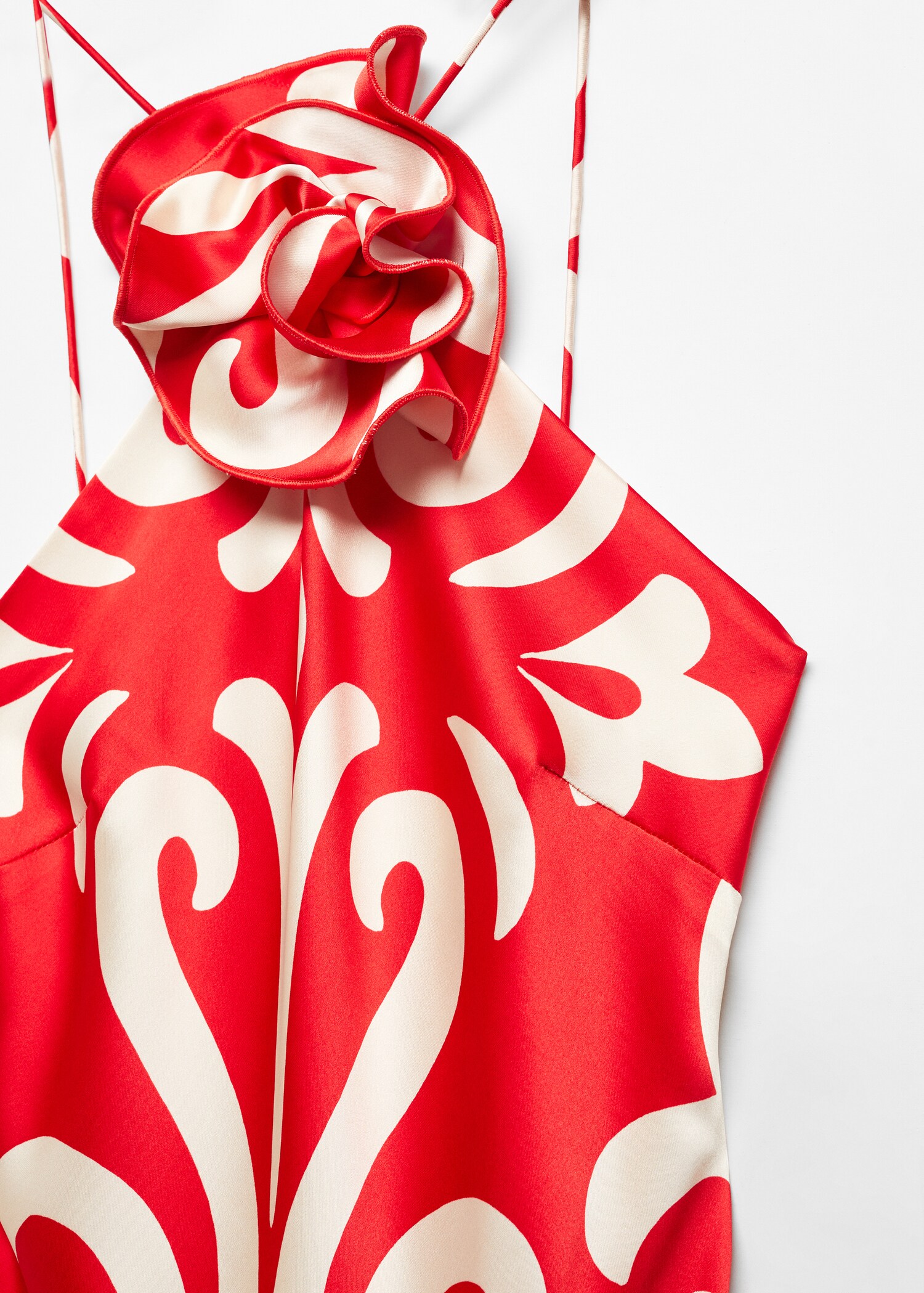 Halter dress with flower detail - Details of the article 8