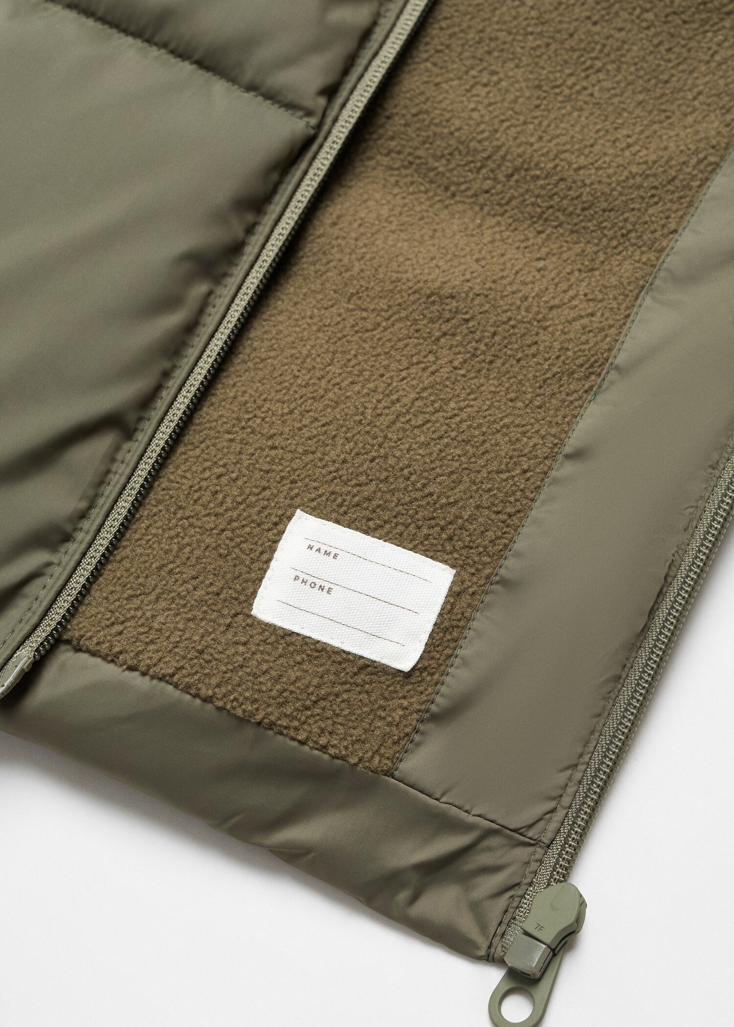 Long quilted gilet - Details of the article 8