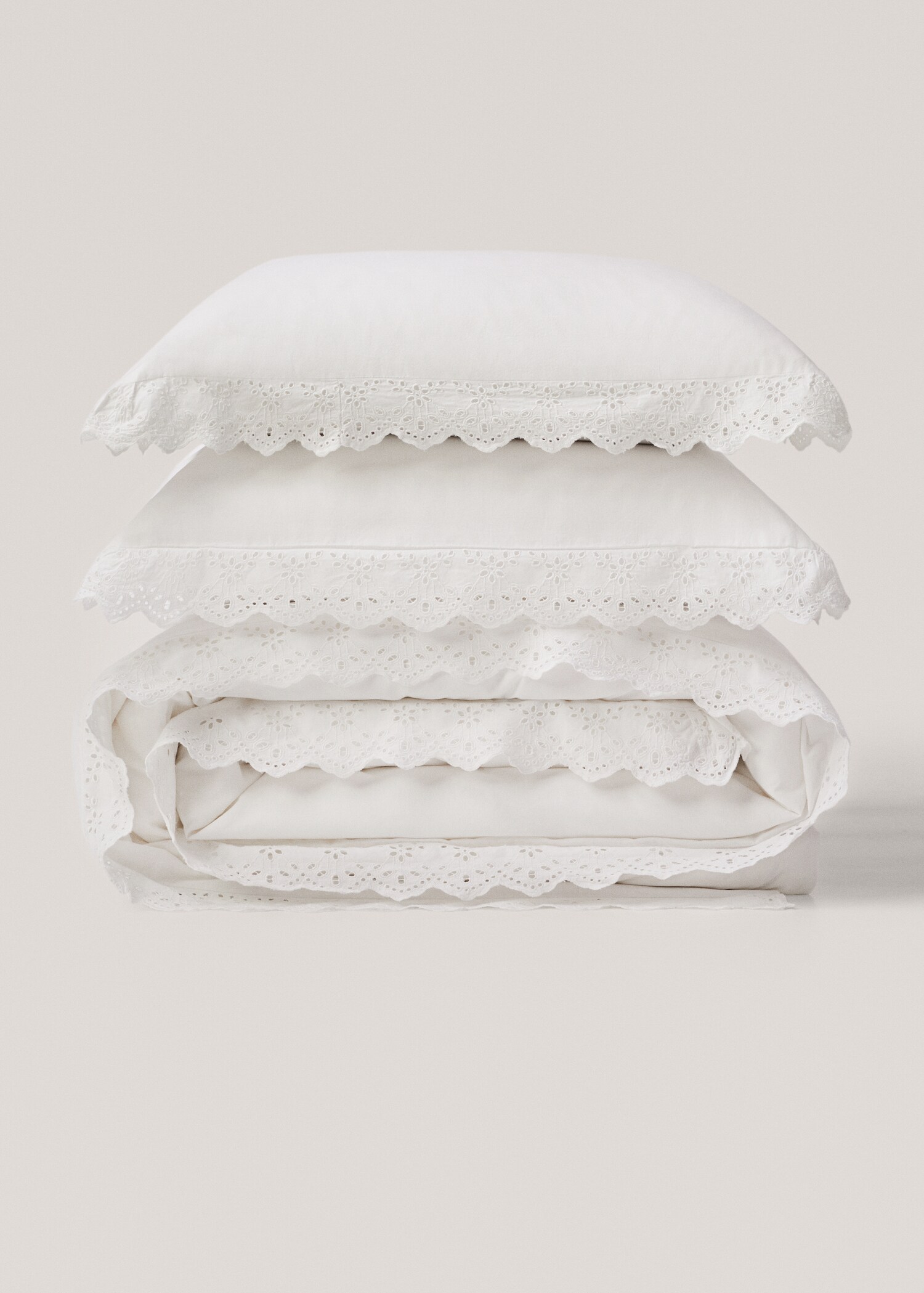 Rüschen-Bettbezug mit Stickerei für 135 cm Bett - Artikel ohne Model
