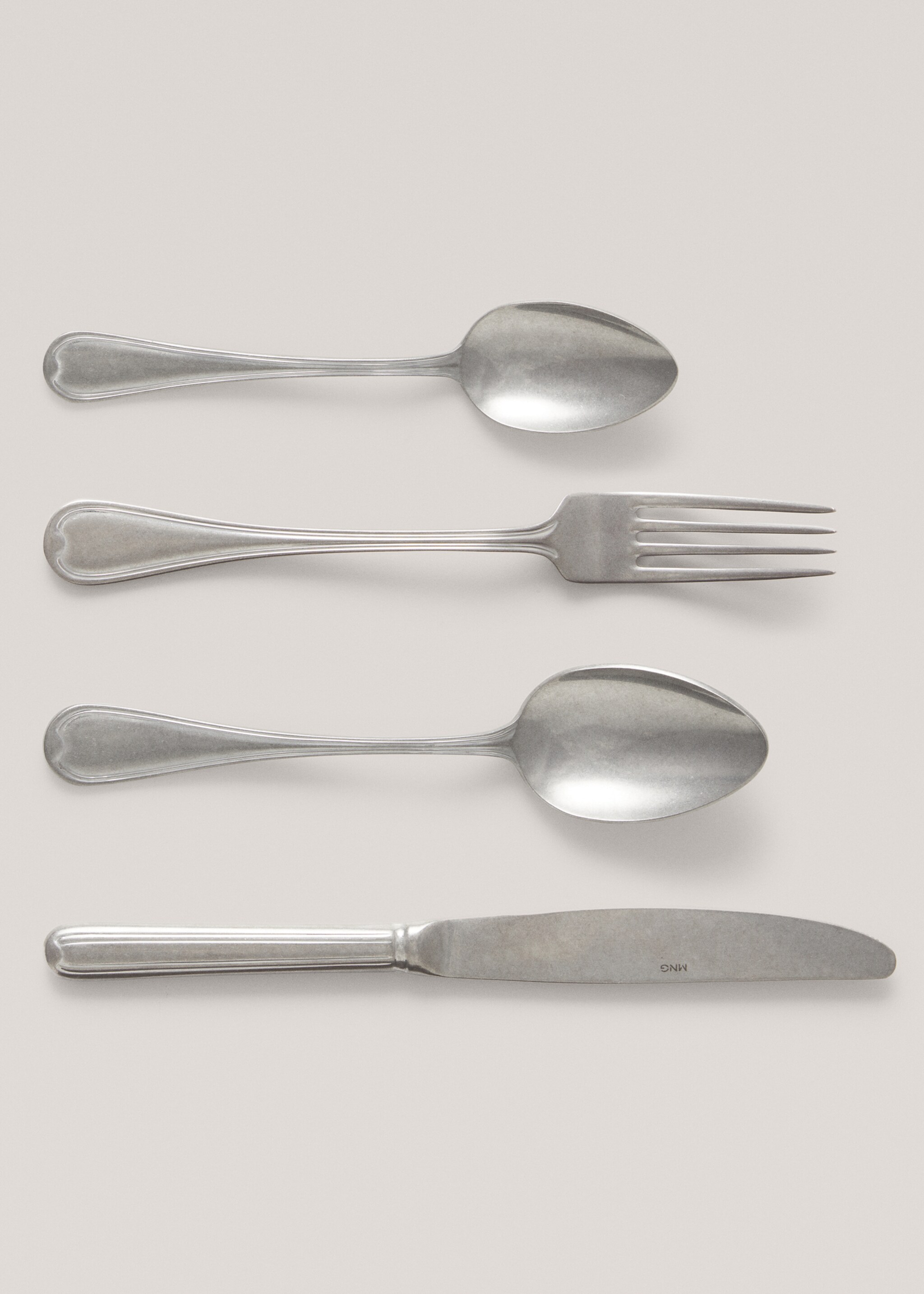 Pack of 4 old silver forks - Details of the article 2