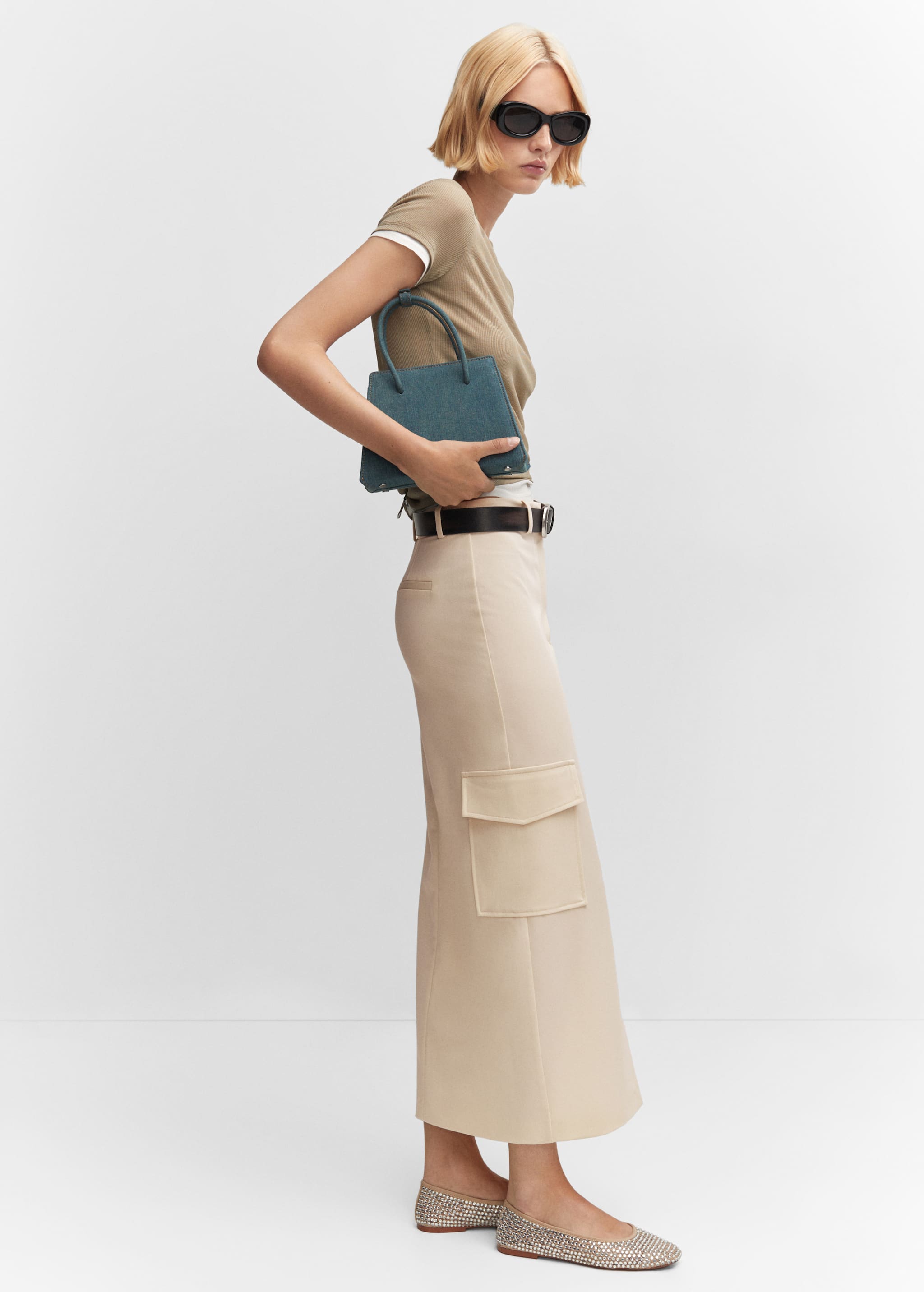 Cargo skirt with slit - Details of the article 2