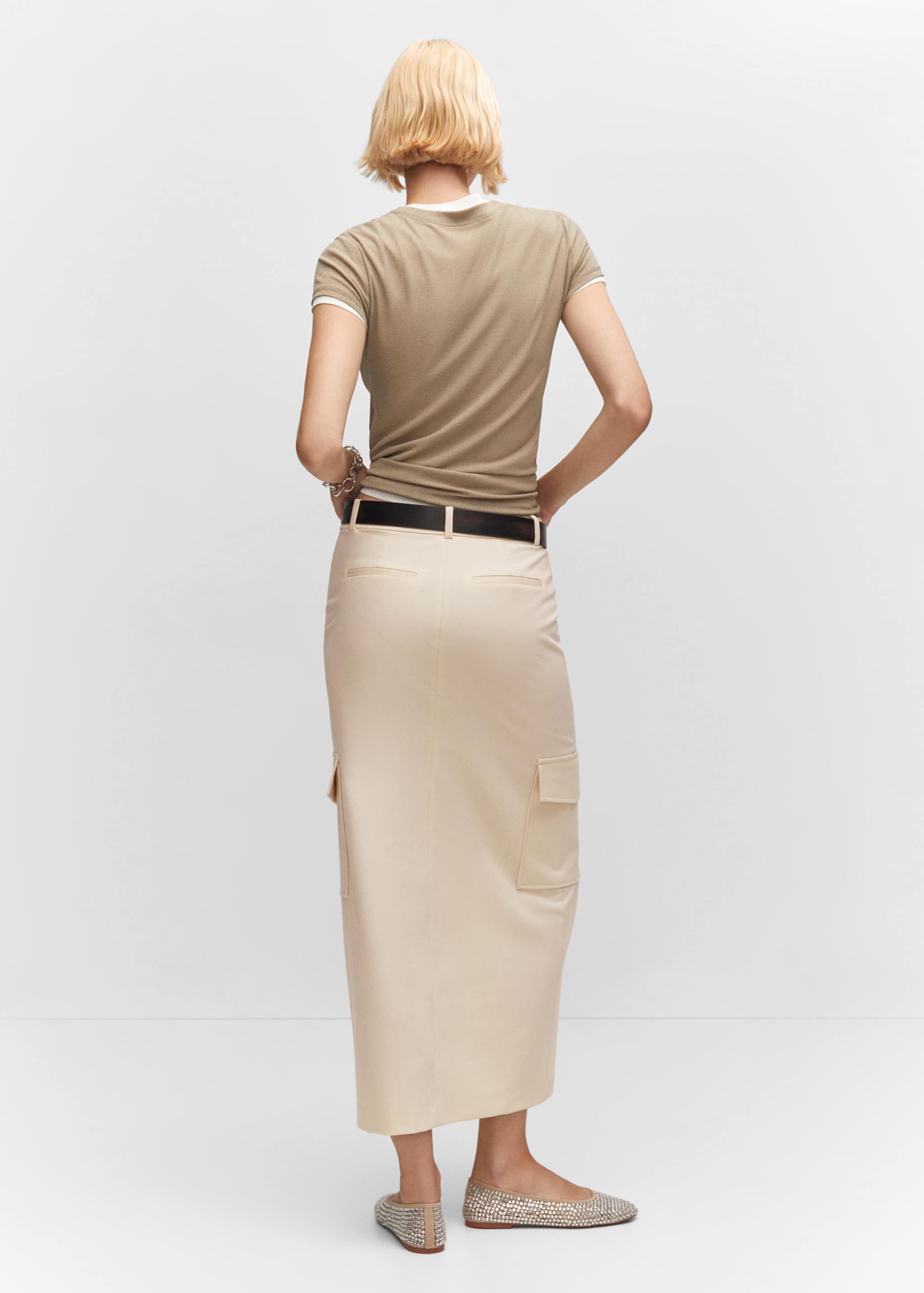 Cargo skirt with slit - Reverse of the article