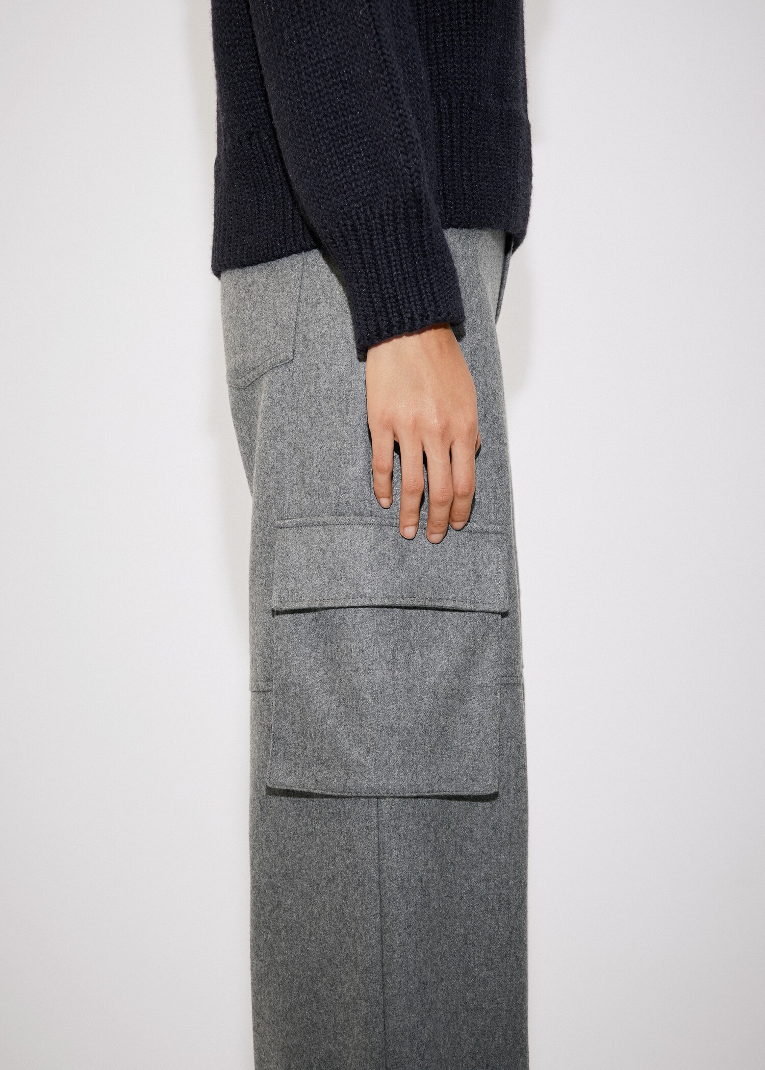 Wool-blend cargo trousers - Details of the article 6