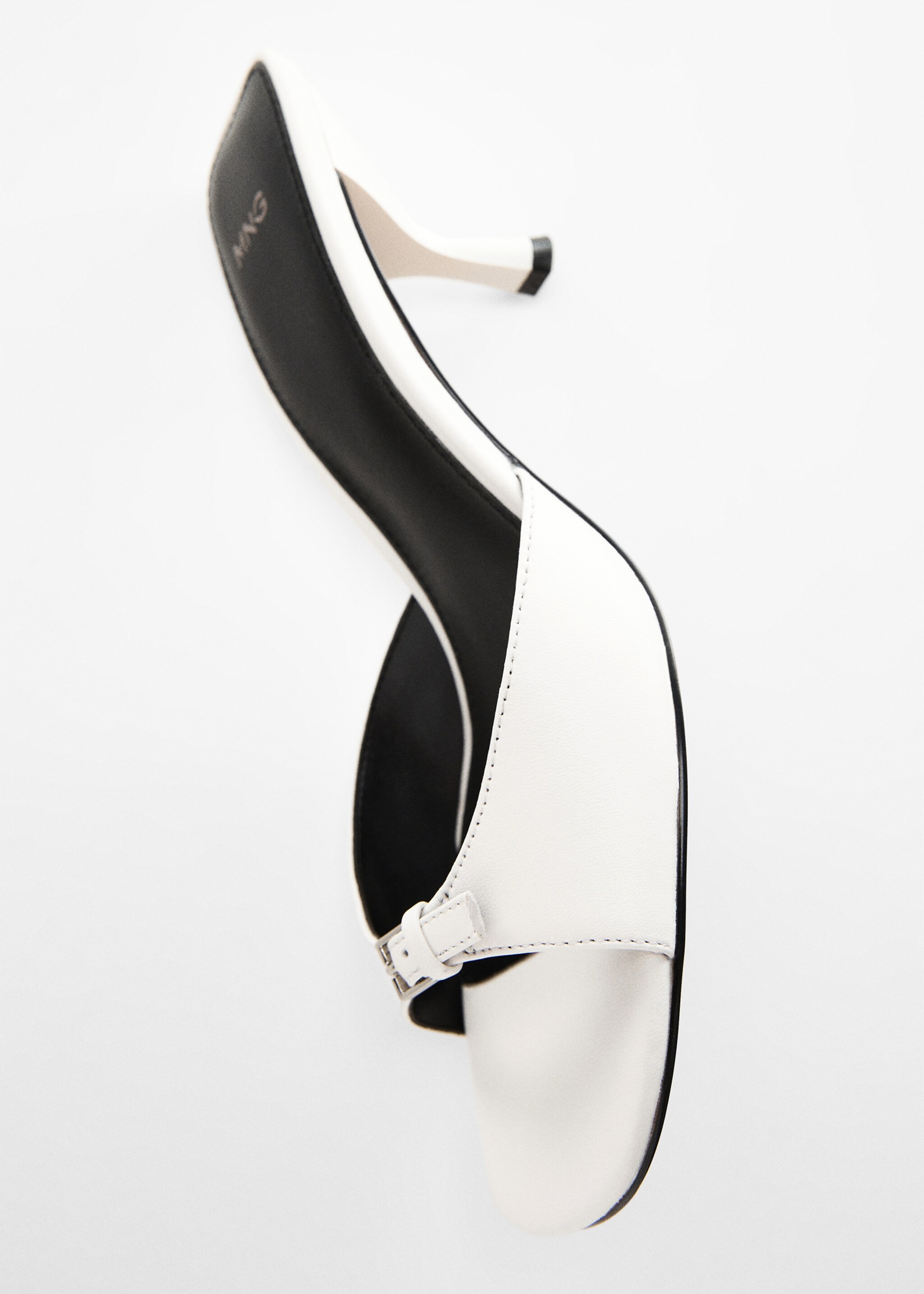 Buckle leather sandals - Details of the article 5, White. Ref: 57035148-00.