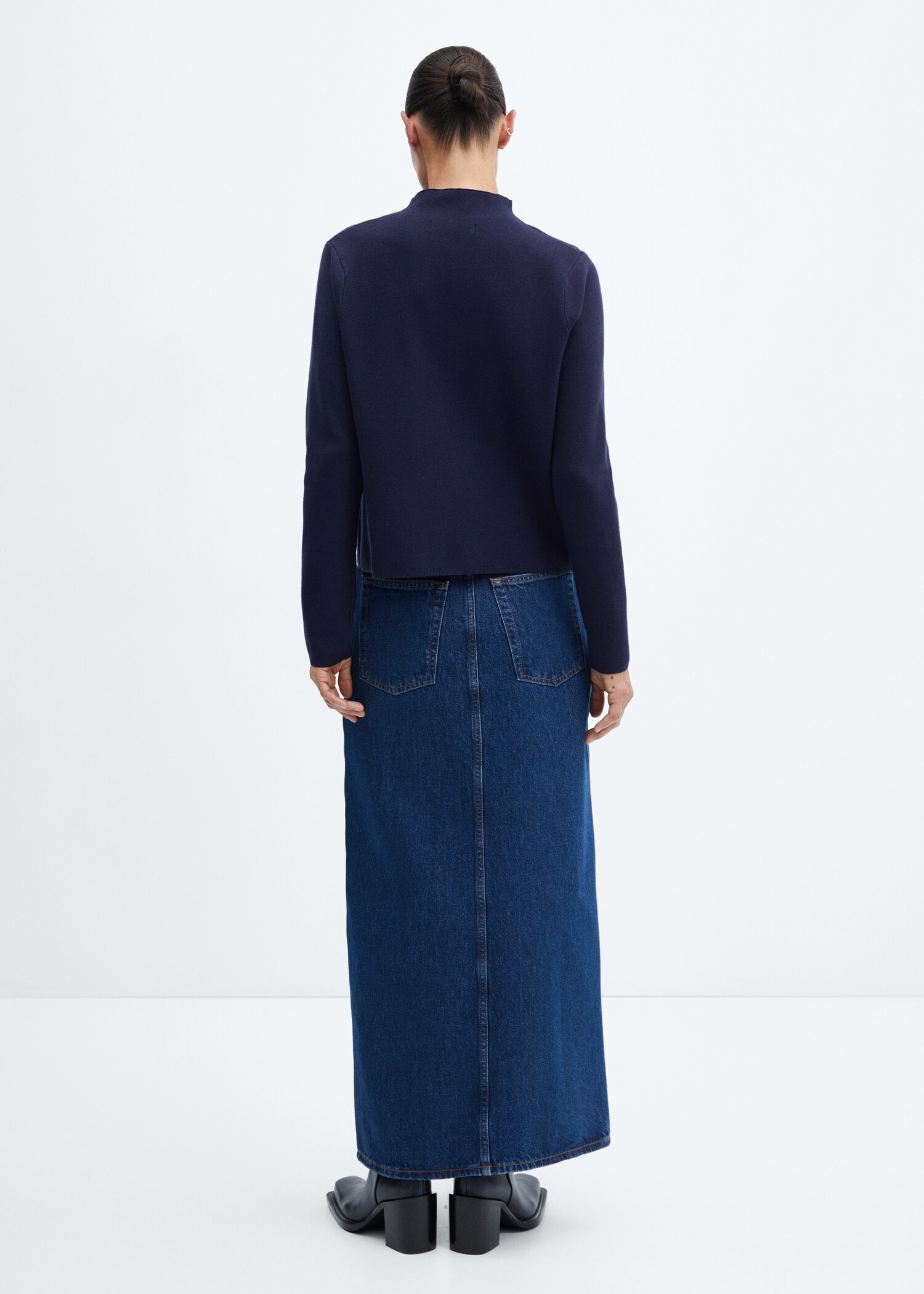 Perkins-neck sweater - Reverse of the article