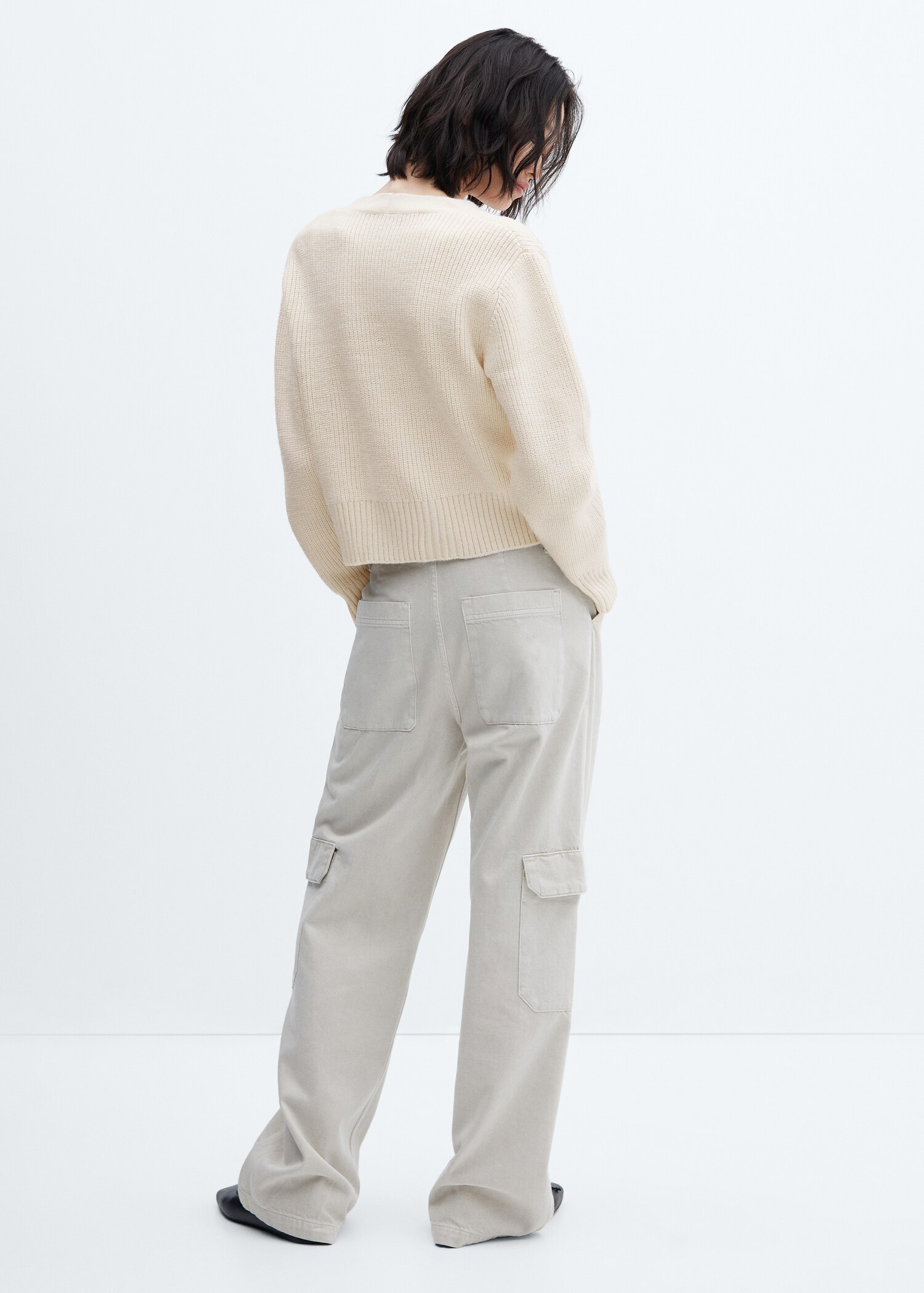 Cardigan with shoulder detail - Reverse of the article
