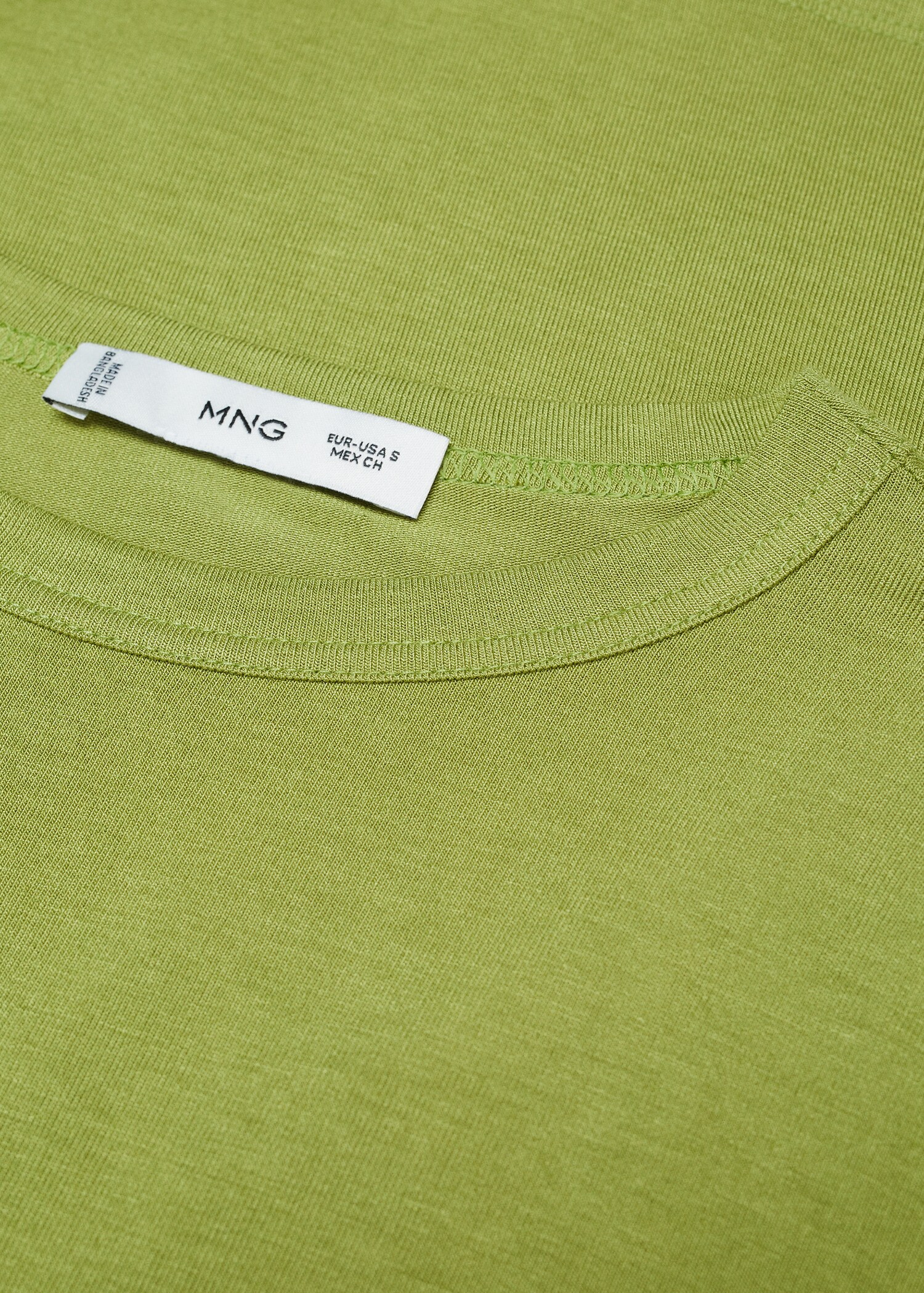 Round-neck long-sleeved t-shirt - Details of the article 8