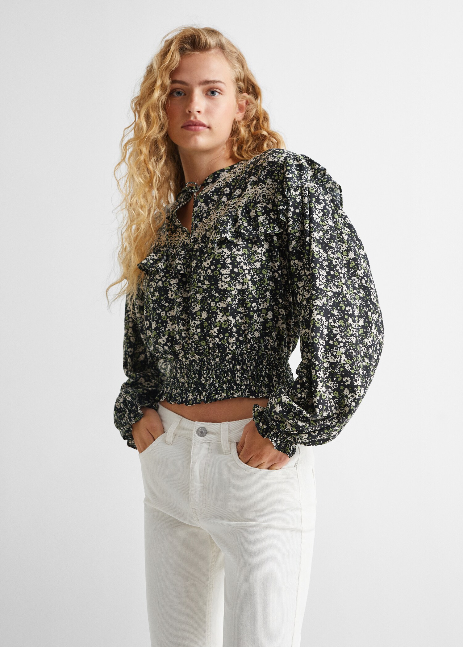 Blusa estampado flores - Plano medio