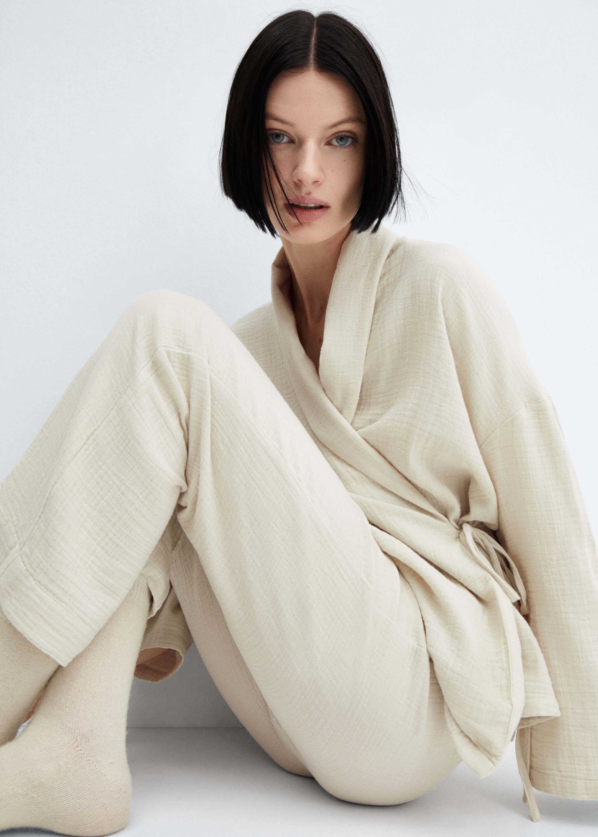 Cotton gauze pyjama shirt - Details of the article 2, Beige. Ref: 57036018-00.