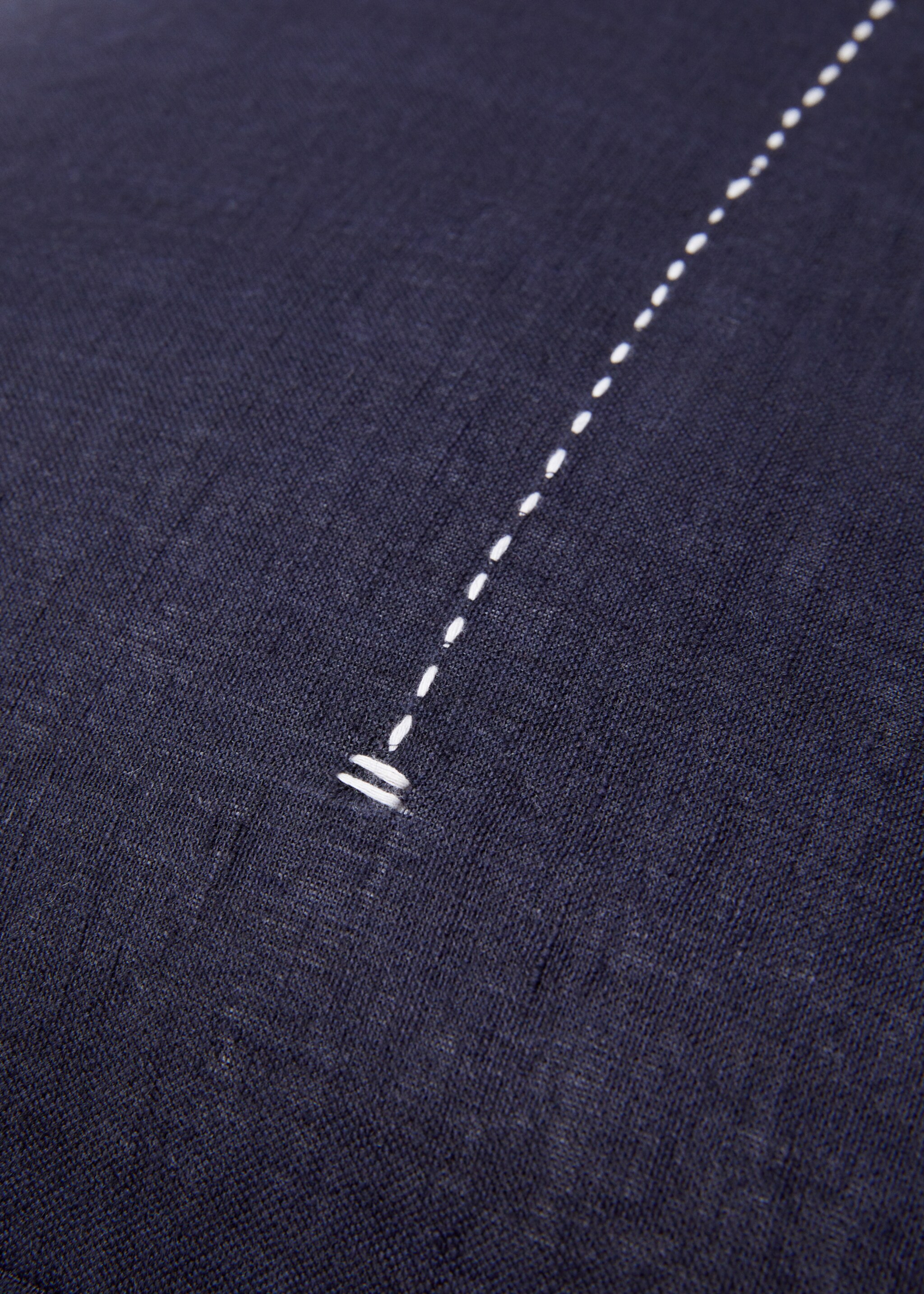 Cushion cover with stitch detail 50x75cm - Details of the article 3