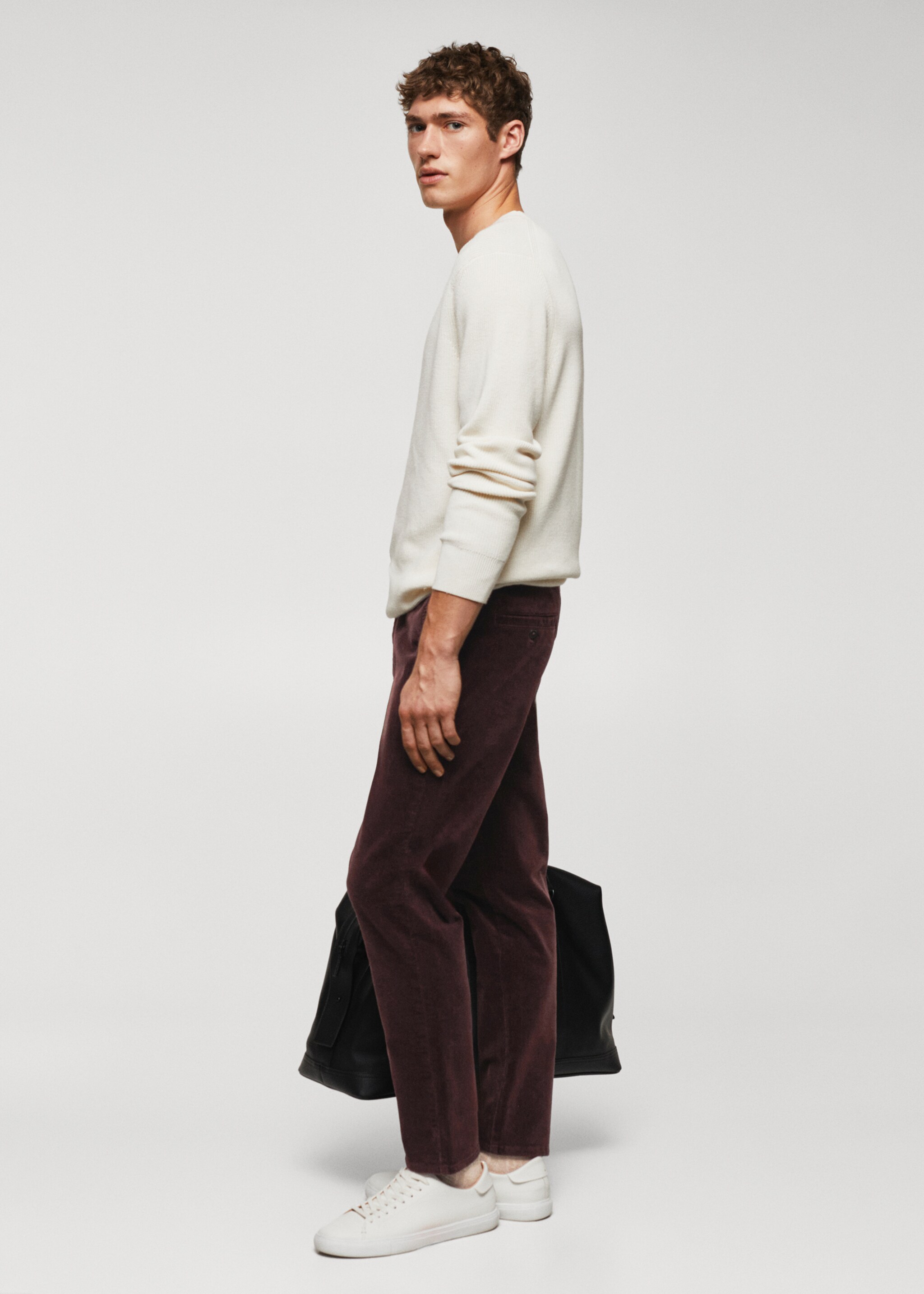 Corduroy slim-fit cropped trousers - Details of the article 2, Wine. Ref: 57036712-00.