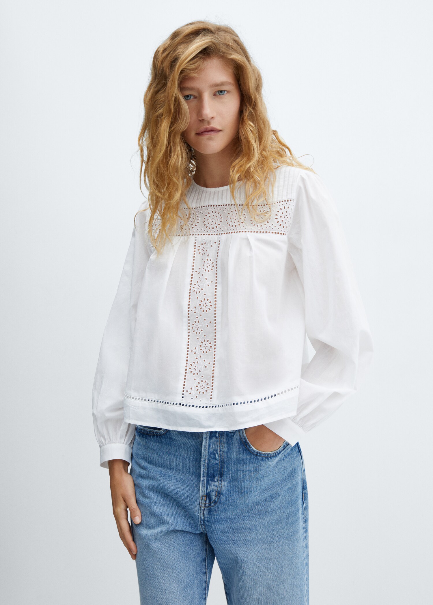 Cotton blouse with openwork details - Medium plane